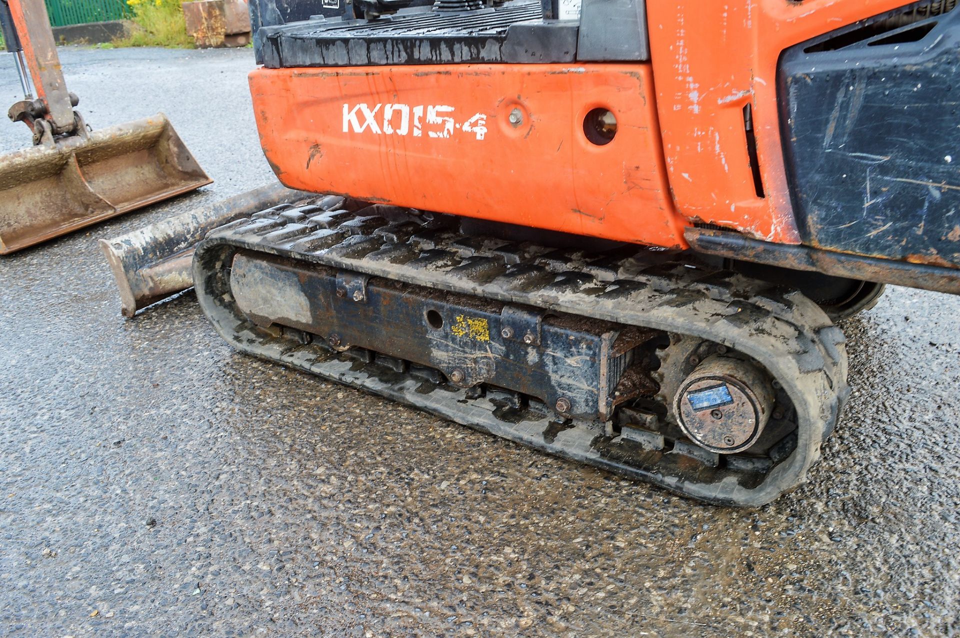 Kubota KX015-4 1.5 tonne rubber tracked mini excavator Year: 2011 S/N: 55643 Recorded Hours: 2433 - Image 7 of 13