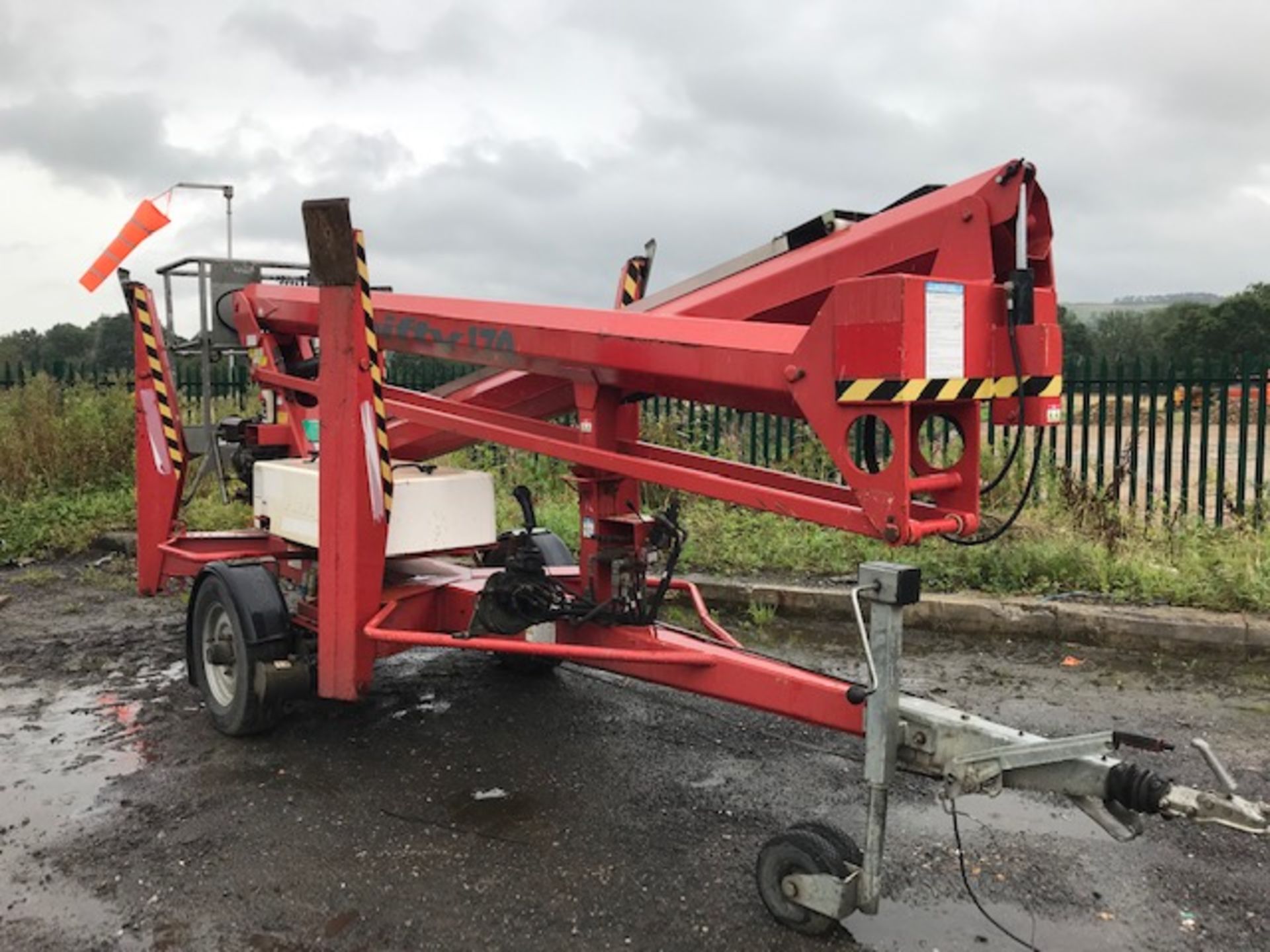 Nifty 170 HDET diesel/electric fast tow boom lift