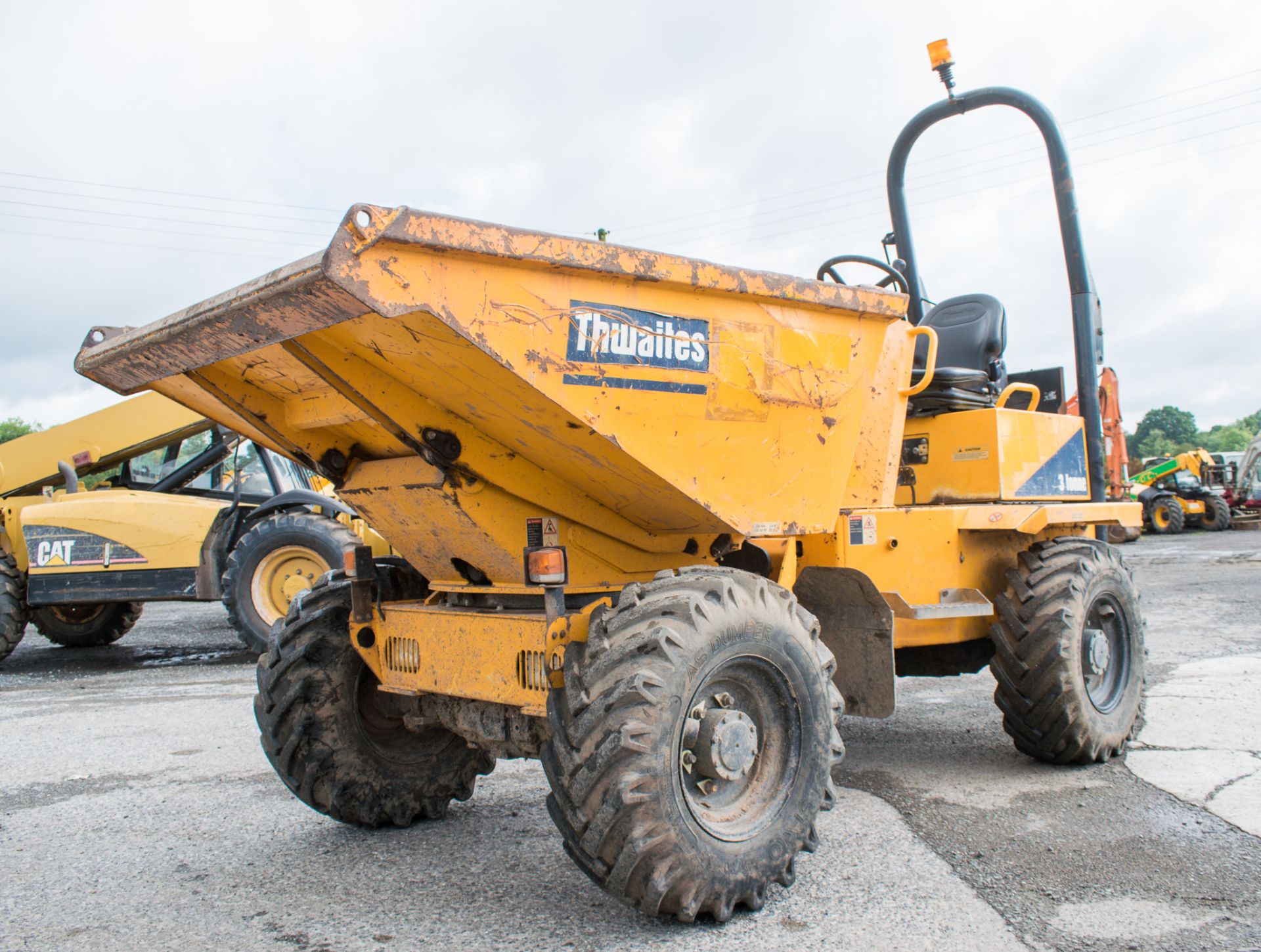 Thwaites 3 tonne swivel skip dumper Year: 2013 S/N: 30905448 Recorded Hours: 1031 A602321