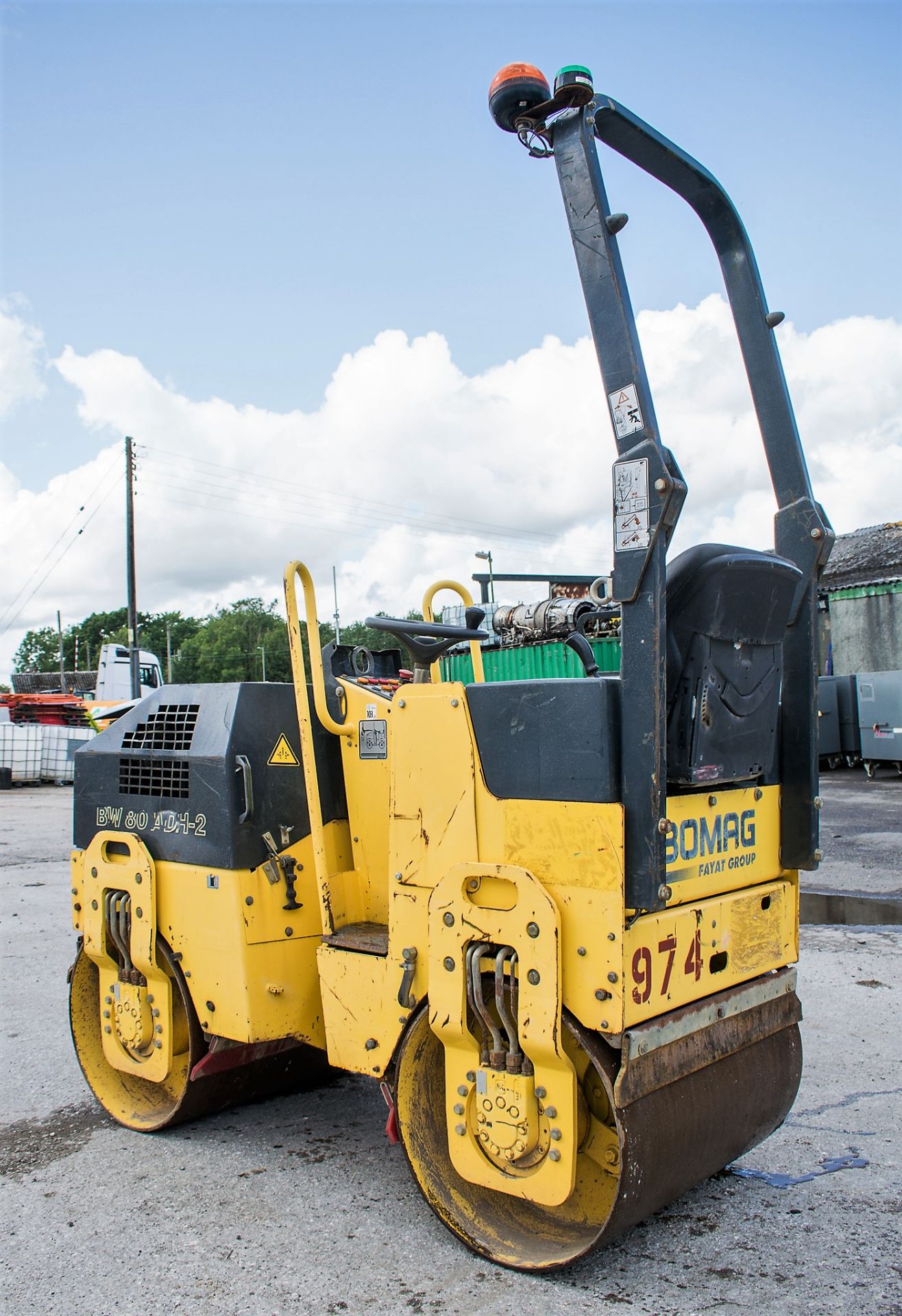 Bomag BW80 ADH-2 double drum ride on roller S/N: 426894 Recorded Hours: 643 974 - Image 4 of 11