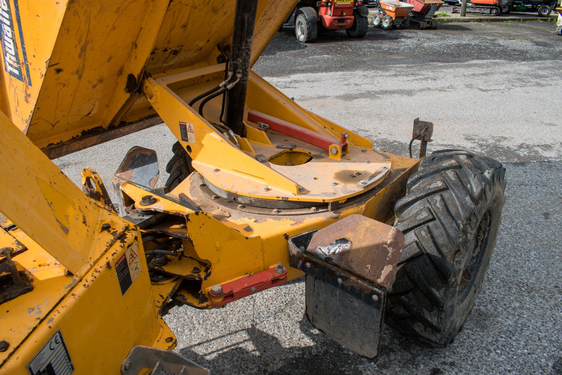 Thwaites 3 tonne swivel skip dumper Year: 2013 S/N: 30905448 Recorded Hours: 1031 A602321 - Image 12 of 14