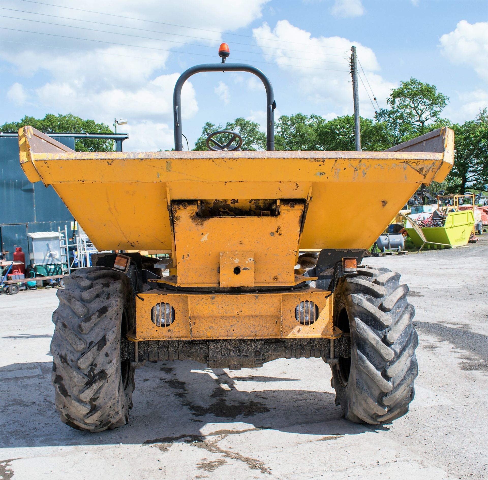 Thwaites 6 tonne swivel skip dumper Year: 2013 S/N: C5599 Recorded Hours: 1645 D40 - Image 5 of 14