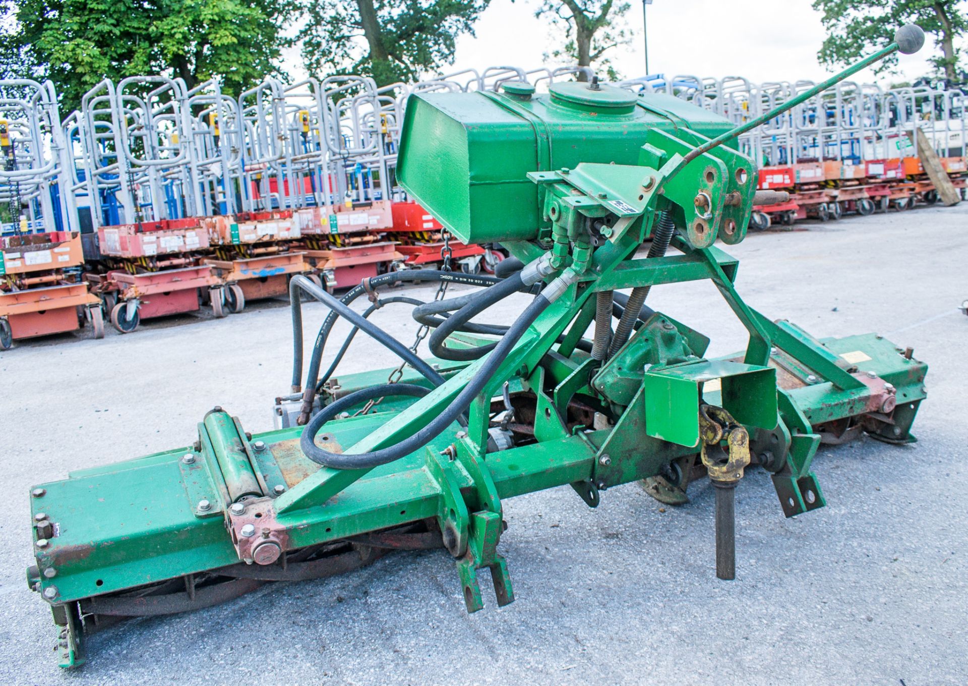 3 gang PTO driven tractor mountable mower - Image 3 of 3