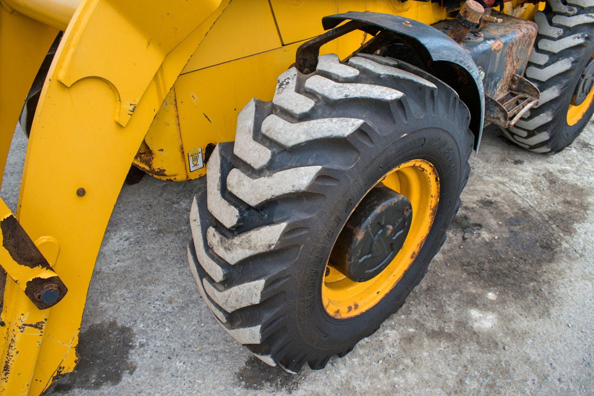 JCB 2CX Airmaster loading shovel Year: 2013 S/N: 1709275 Recorded Hours: 2907 - Image 8 of 17