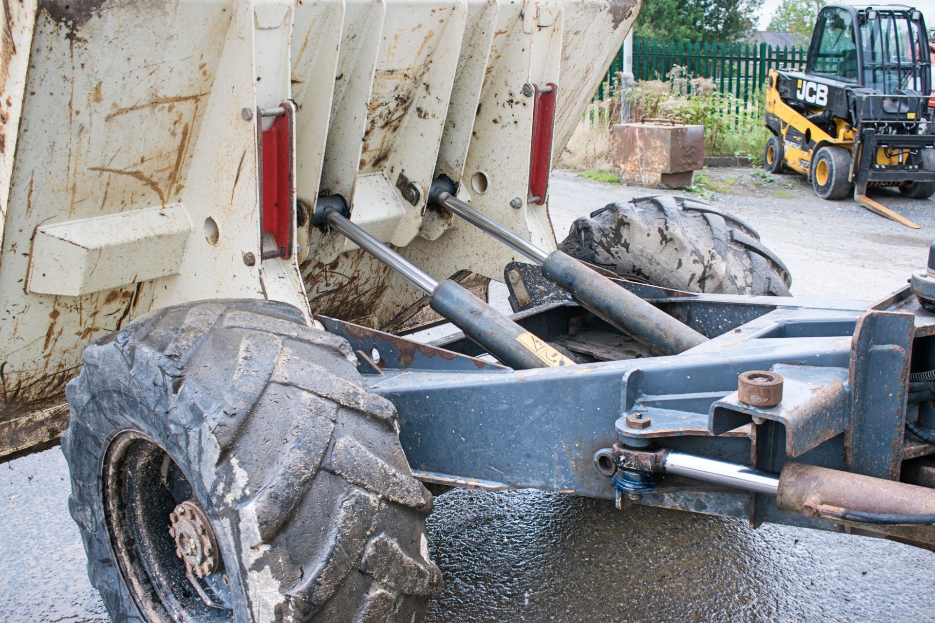 Benford Terex 6 tonne straight skip dumper Year: 2006 S/N: E601FJ103 Recorded Hours: Not - Image 12 of 15