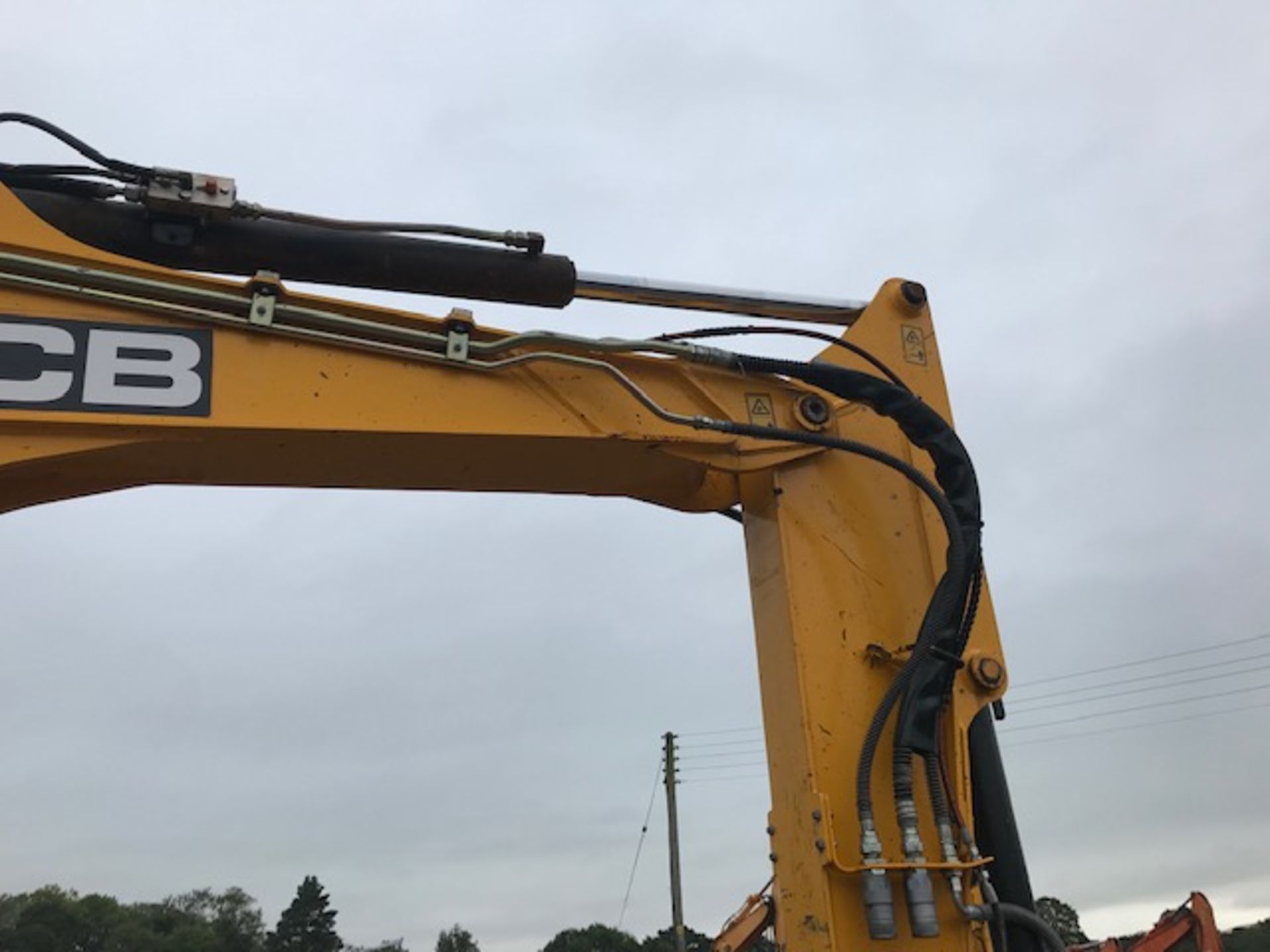 JCB 86C-1 9 tonne rubber tracked midi excavator  Year: 2014 S/N: 02249525 Recorded Hours: 5343 - Image 14 of 22