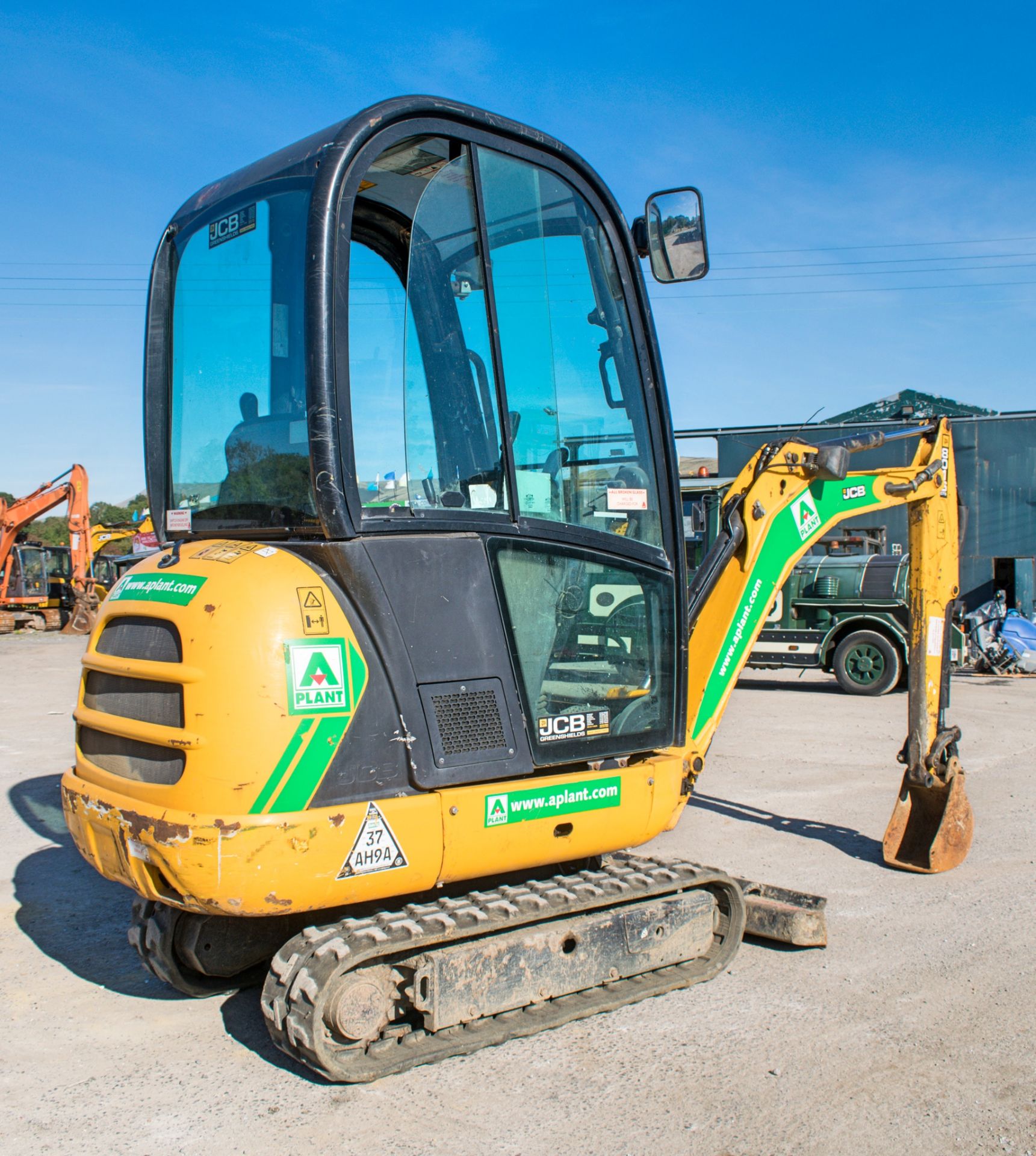 JCB 8016 CTS 1.5 tonne rubber tracked mini excavator Year: 2013 S/N: 2071381 Recorded Hours: 1654 - Image 4 of 15