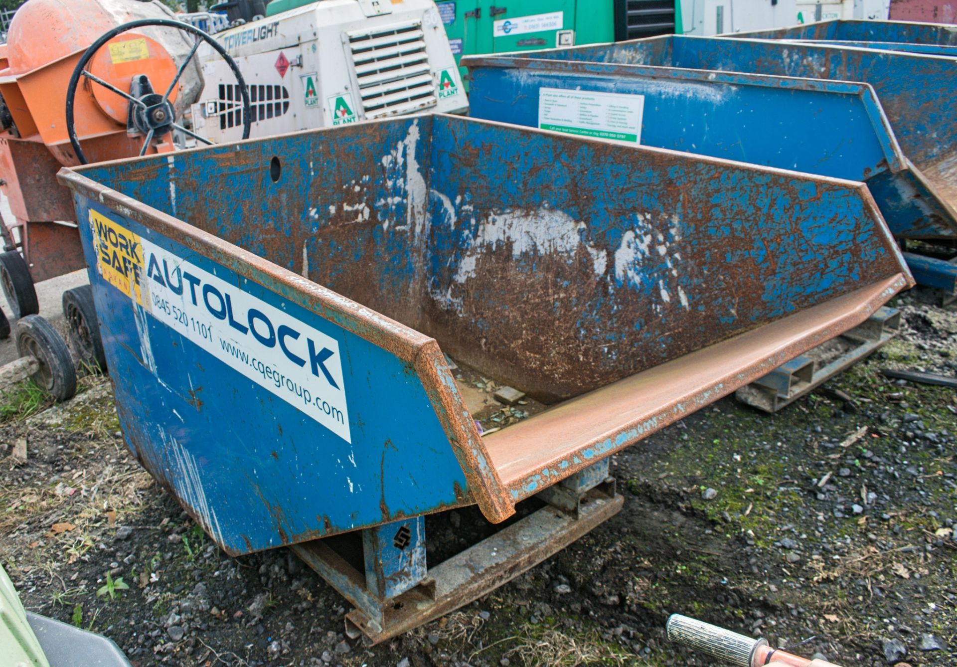 Steel tipping skip C/O