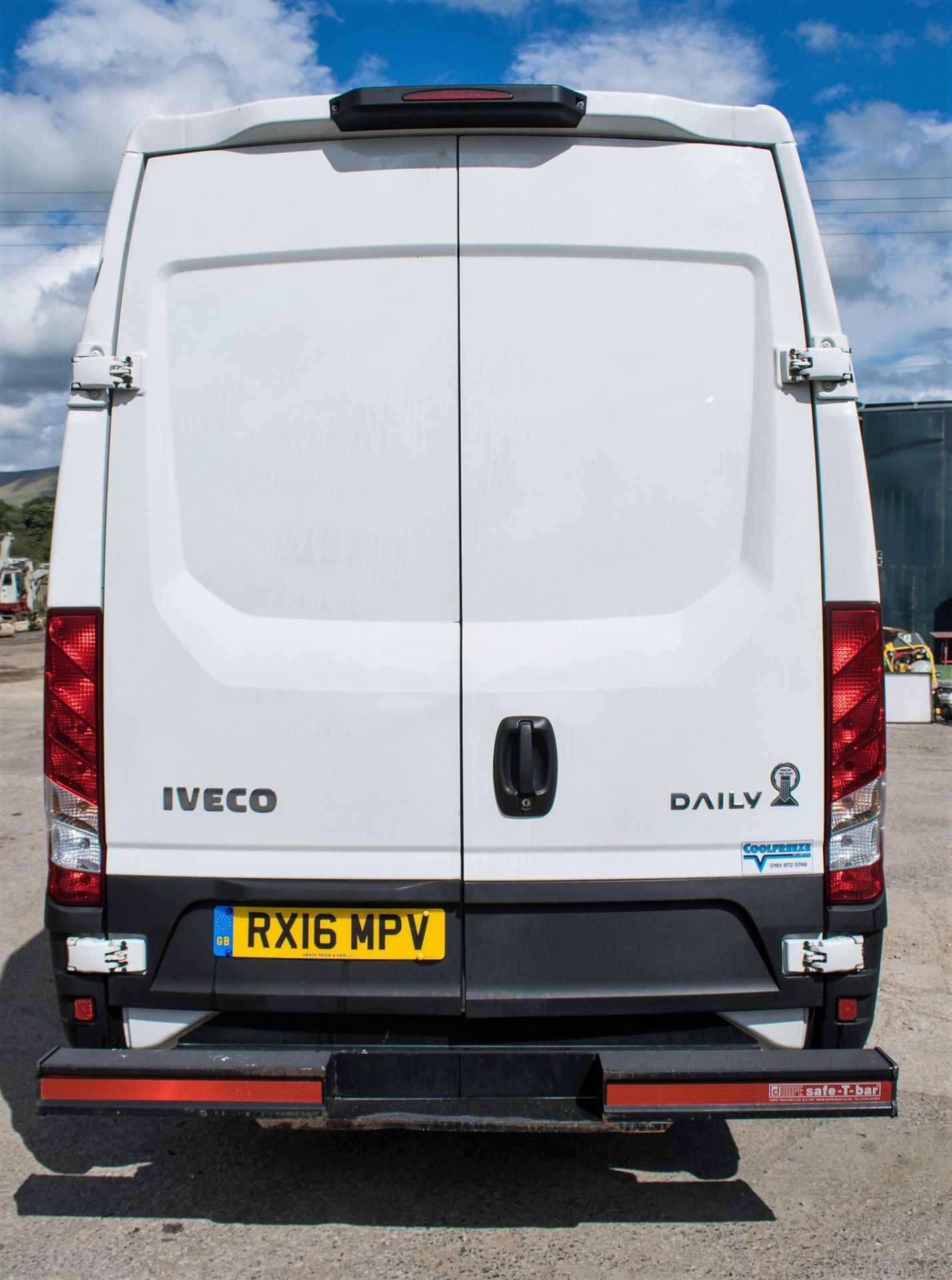 IVECO DAILY 35 S17 XLWB refrigerated diesel panel van Registration Number: RX16MPV Date of first - Image 6 of 13