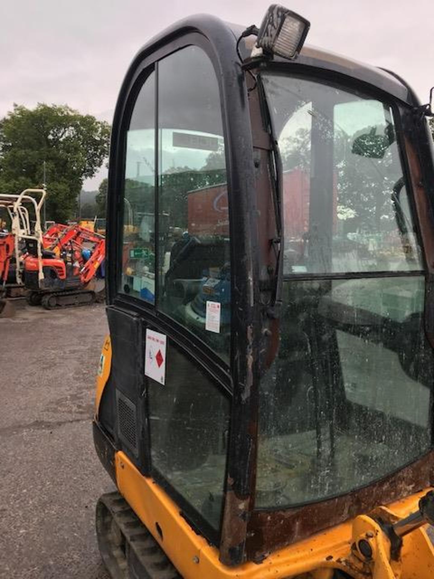 JCB 8016 1.5 tonne rubber tracked mini excavator  Year: 2013 S/N: 2071351 Recorded Hours: 1480 c/w - Image 15 of 18