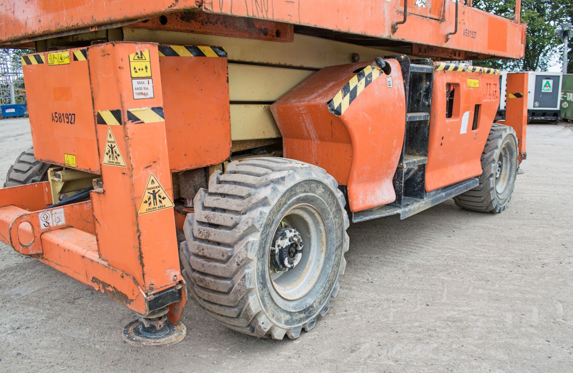 JLG 3594RT diesel driven 4x4 scissor lift Year: 2012 S/N: 210712 Recorded Hours: 641 A581927 - Image 7 of 14