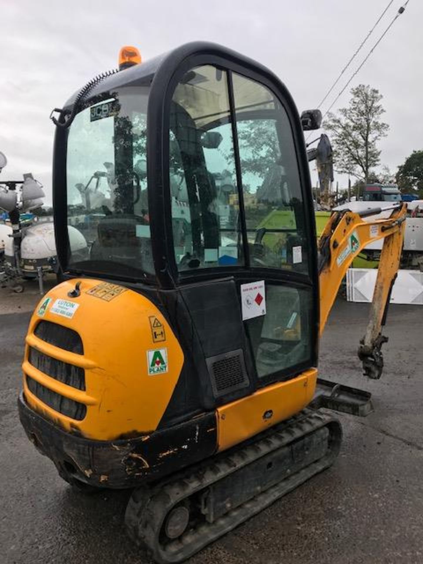 JCB 8016 1.5 tonne rubber tracked mini excavator  Year: 2013 S/N: 2071351 Recorded Hours: 1480 c/w - Image 3 of 18