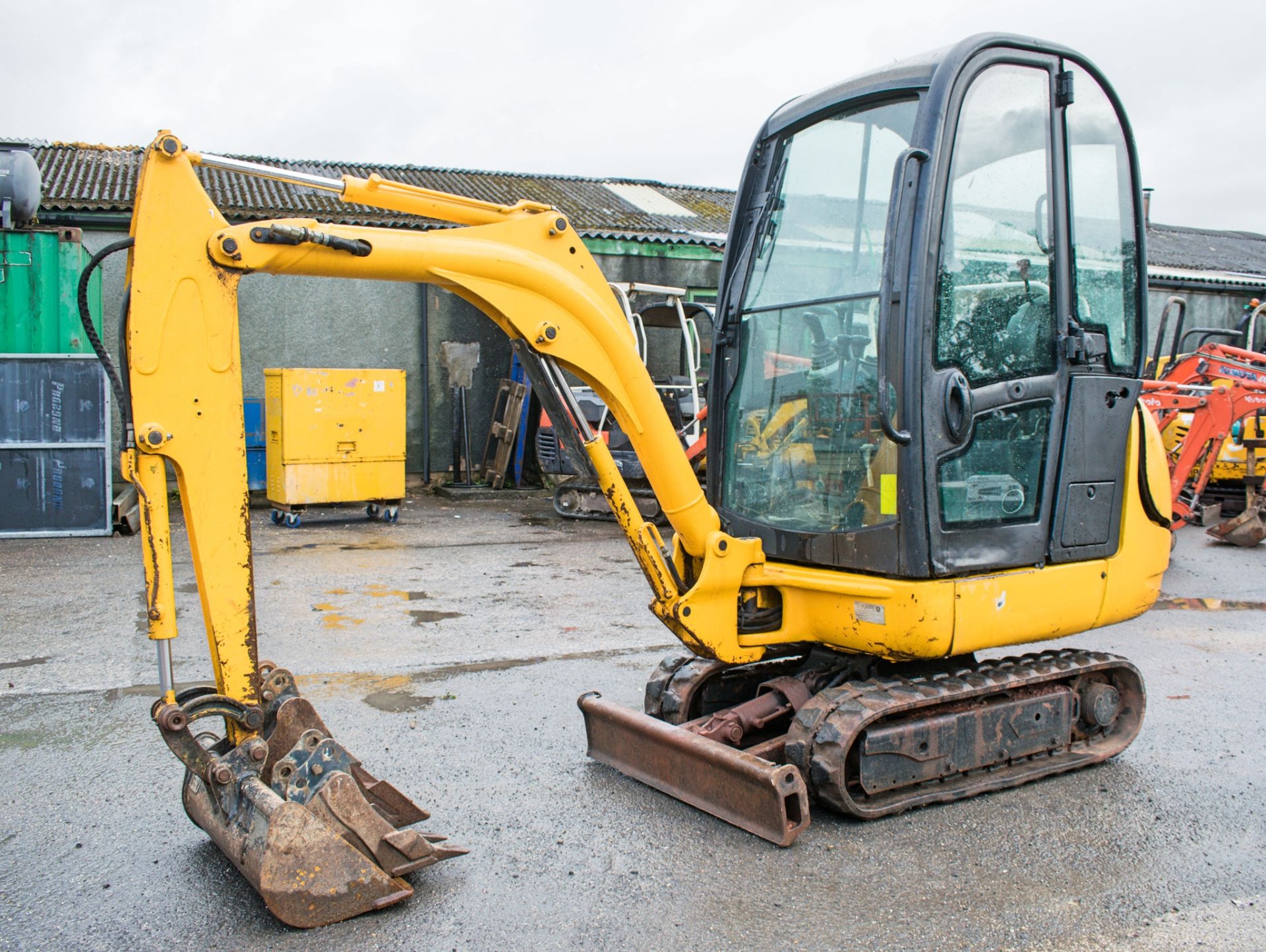 JCB 8014 1.5 tonne rubber tracked excavator Year: 2007 S/N: 1283459 Recorded Hours: 1769 blade & 3