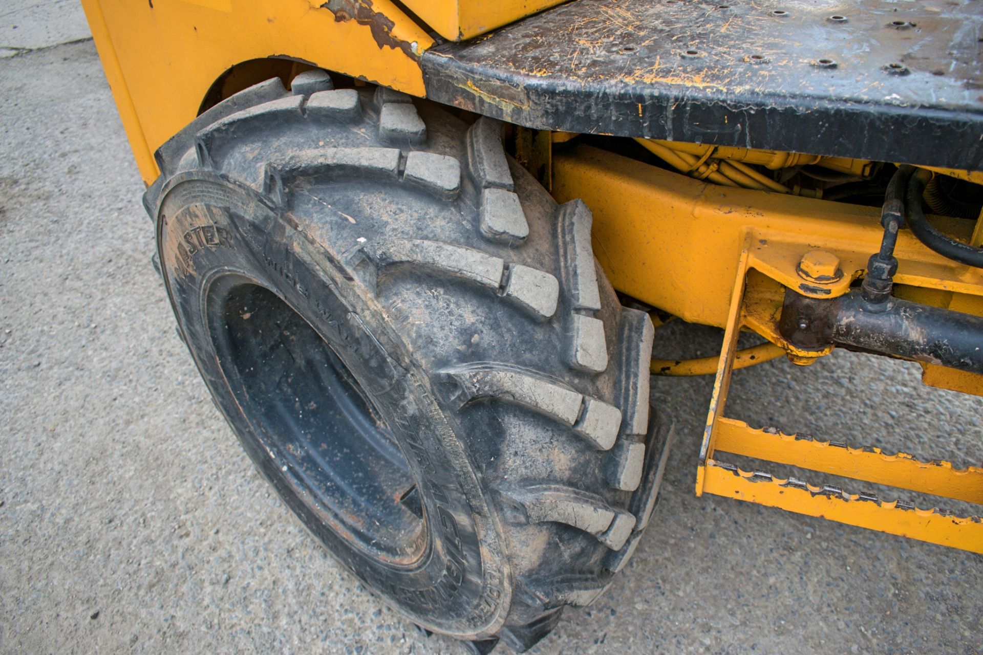 Thwaites 1 tonne hi-tip dumper Year: 2006 S/N: 5A9415 Recorded Hours: 2820 220E0050 - Image 12 of 14