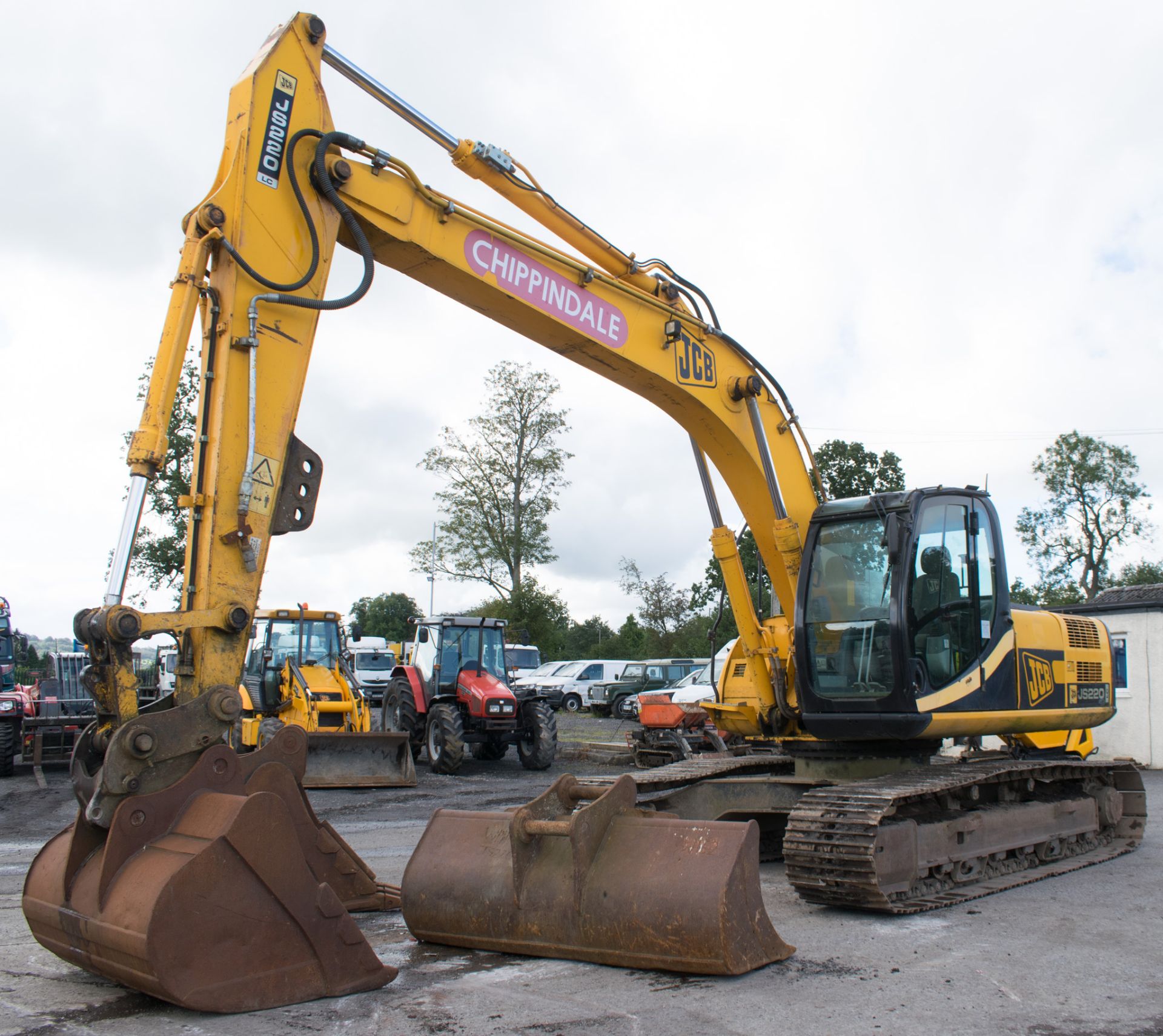 JCB JS220 LC 22 tonne steel tracked excavator Year: 2008 S/N: 81611097 Recorded hours: 7160 Complete