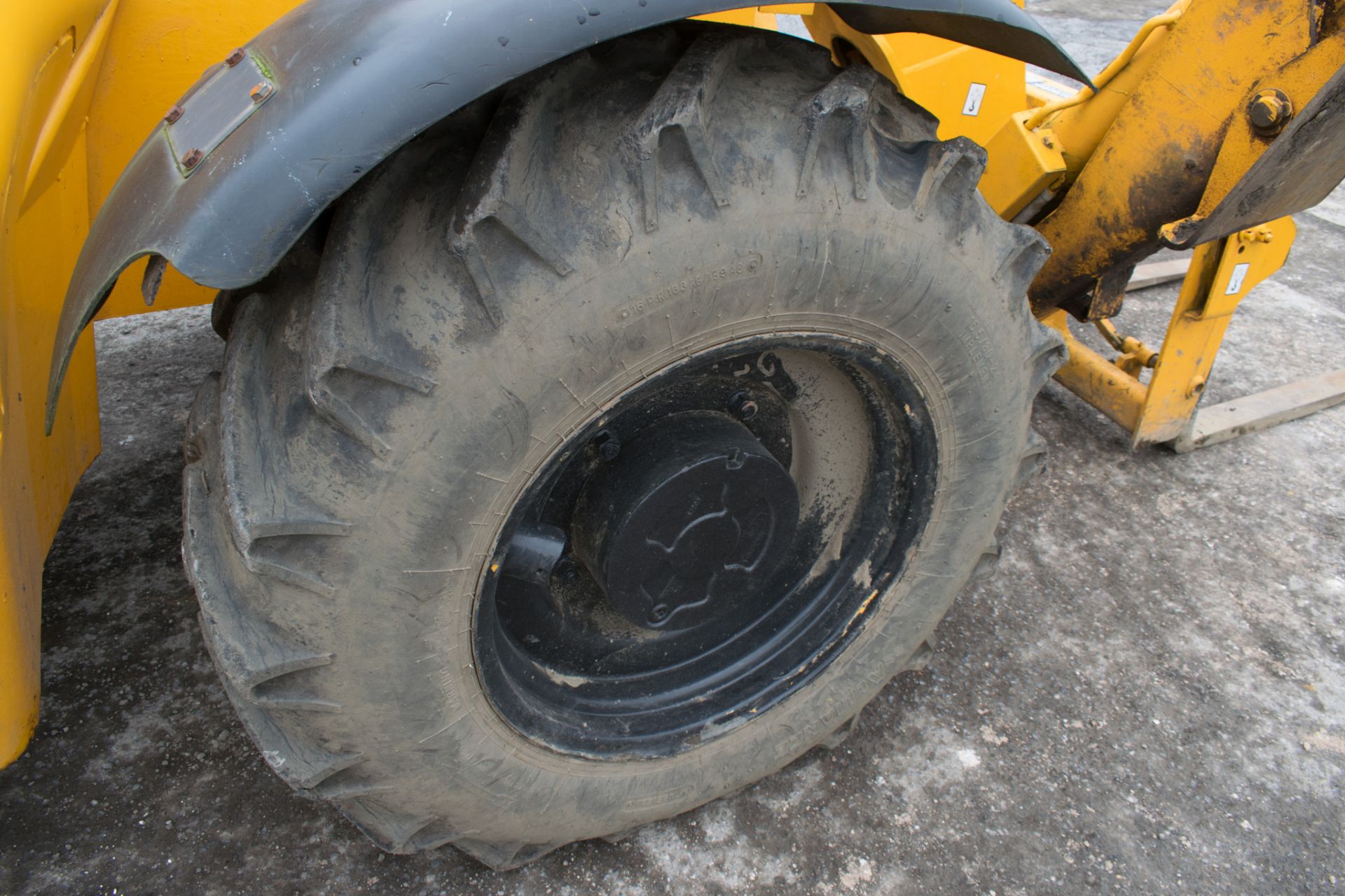 JCB 532 - 120 12 metre telescopic handler  Year: 2000 S/N: 777872 Recorded Hours: 7059 - Image 10 of 13