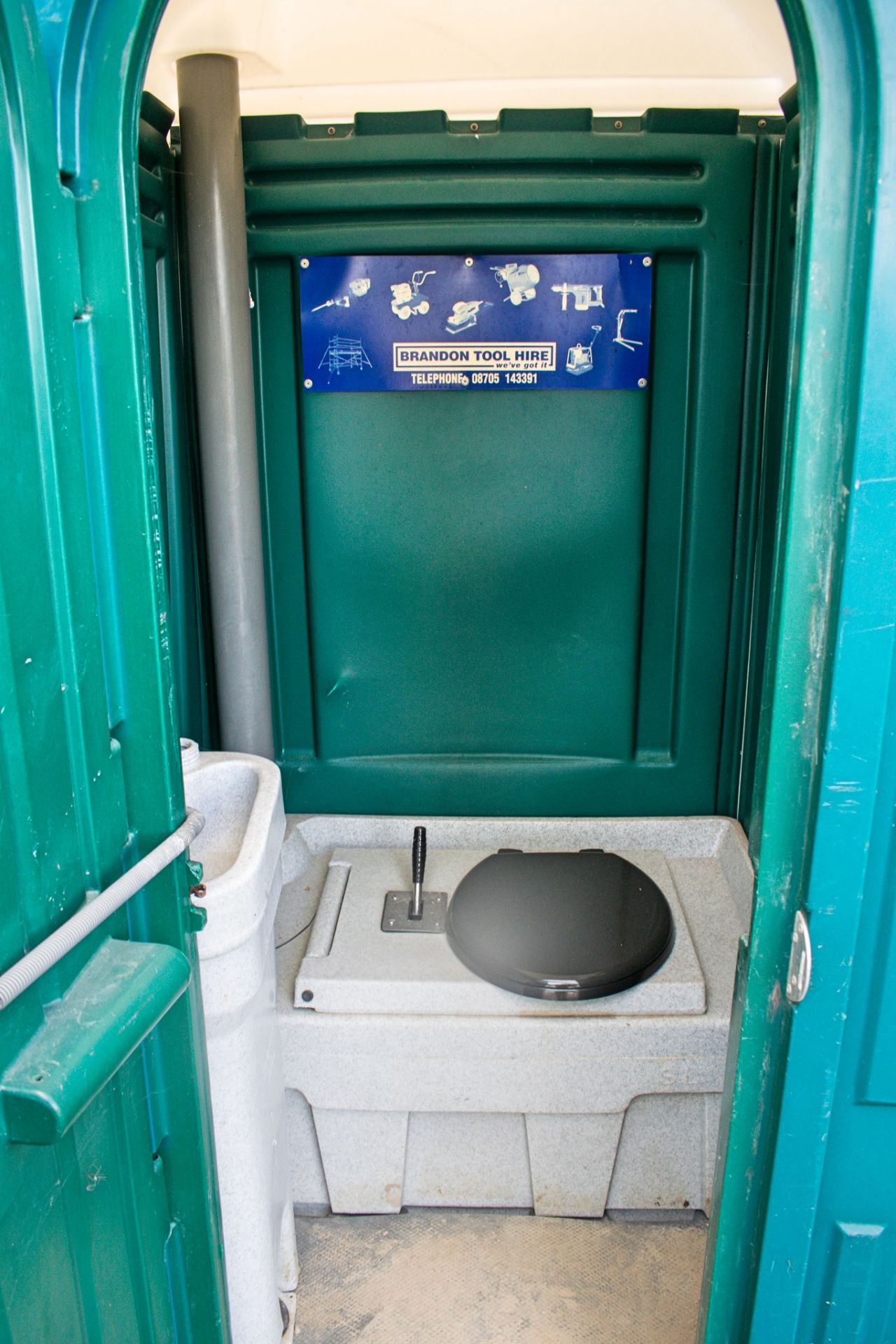 Plastic site toilet - Image 2 of 2