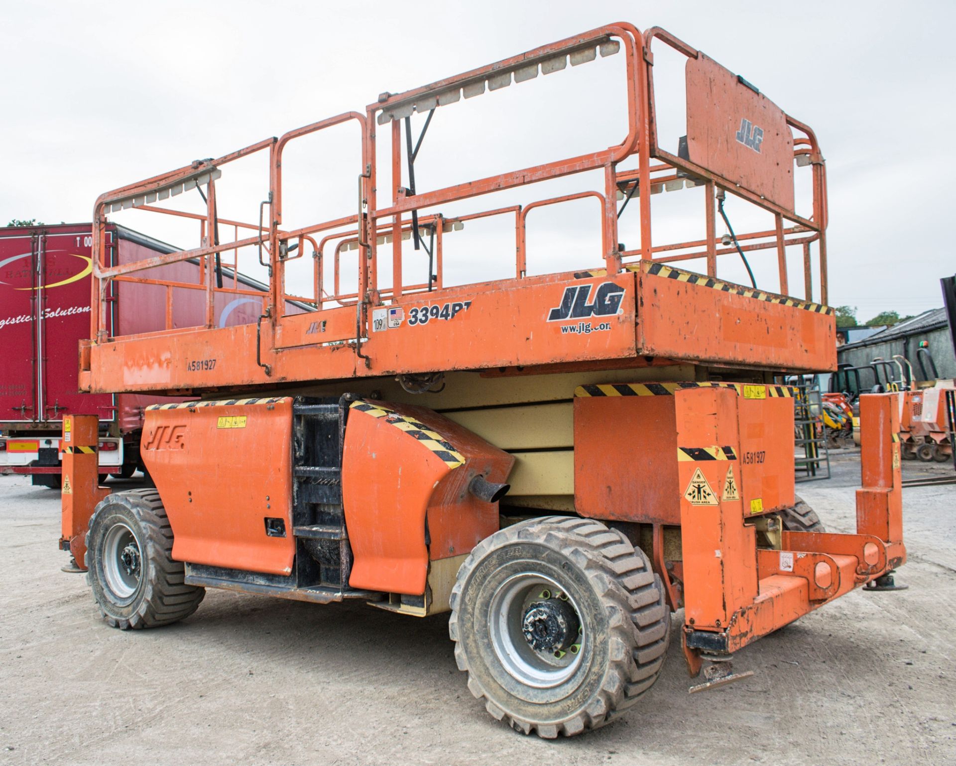 JLG 3594RT diesel driven 4x4 scissor lift Year: 2012 S/N: 210712 Recorded Hours: 641 A581927 - Image 3 of 14