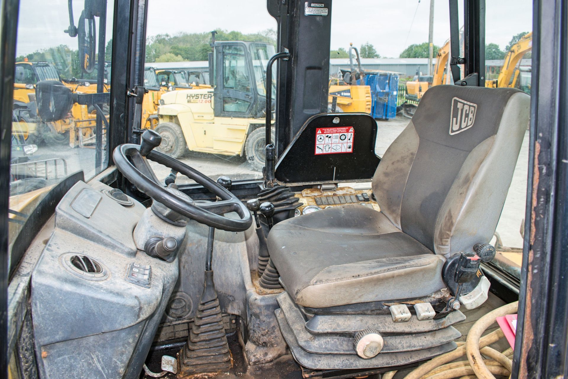 JCB 2CX Airmaster loading shovel Year: 2013 S/N: 1709275 Recorded Hours: 2907 - Image 13 of 17