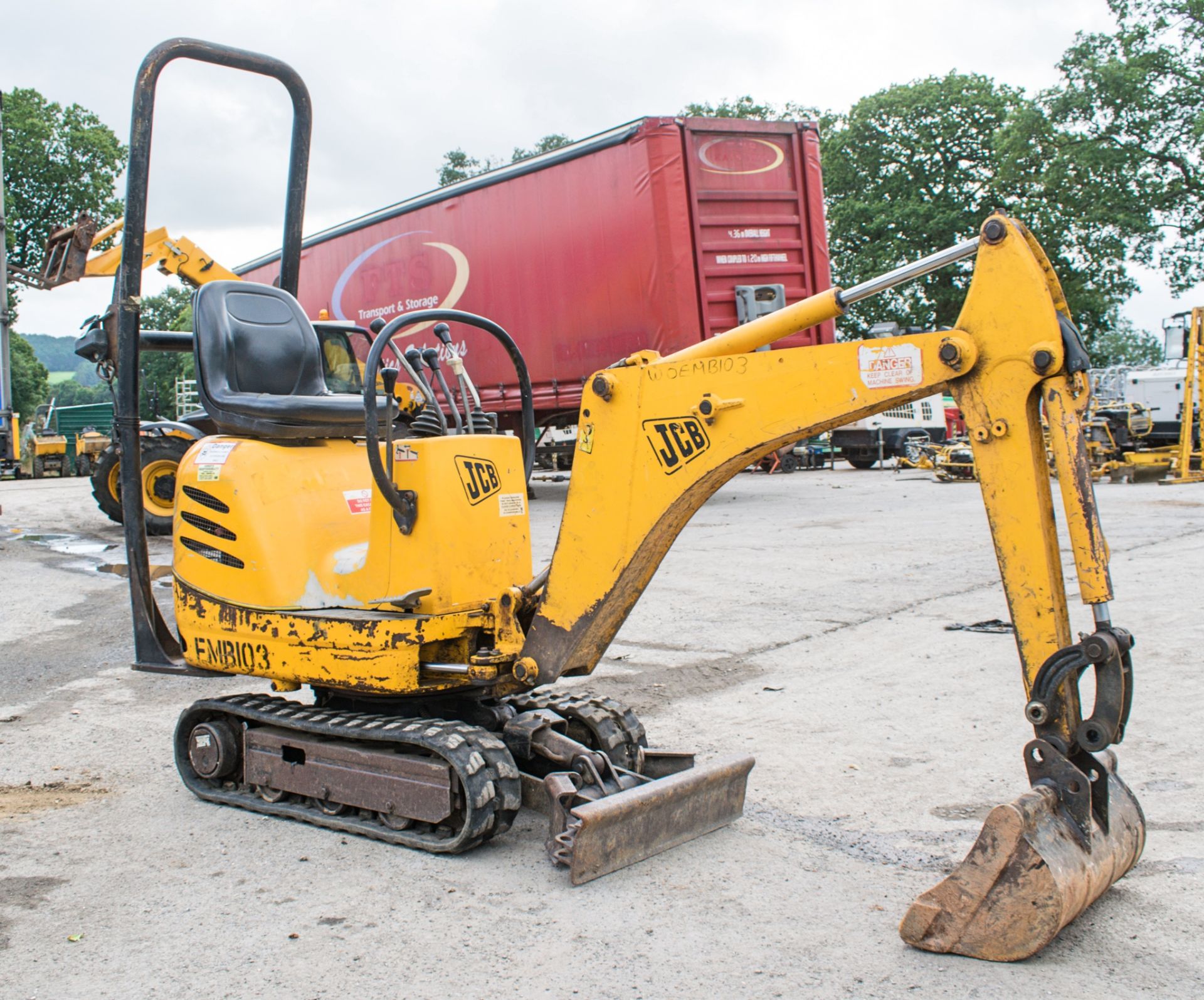 JCB 8008 0.8 tonne rubber tracked micro excavator Year: 2005 S/N: 1148543 Recorded Hours: 2981 blade - Bild 2 aus 12