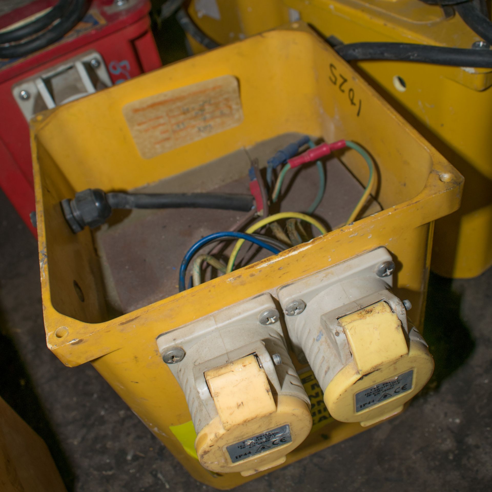 110v transformer ** Top missing **