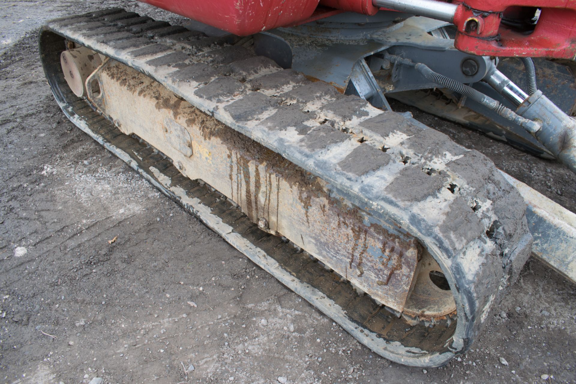 Takeuchi TB 228 2.8 tonne rubber tracked mini excavator  Year: 2014 S/N: 122803281 Recorded Hours: - Image 10 of 14