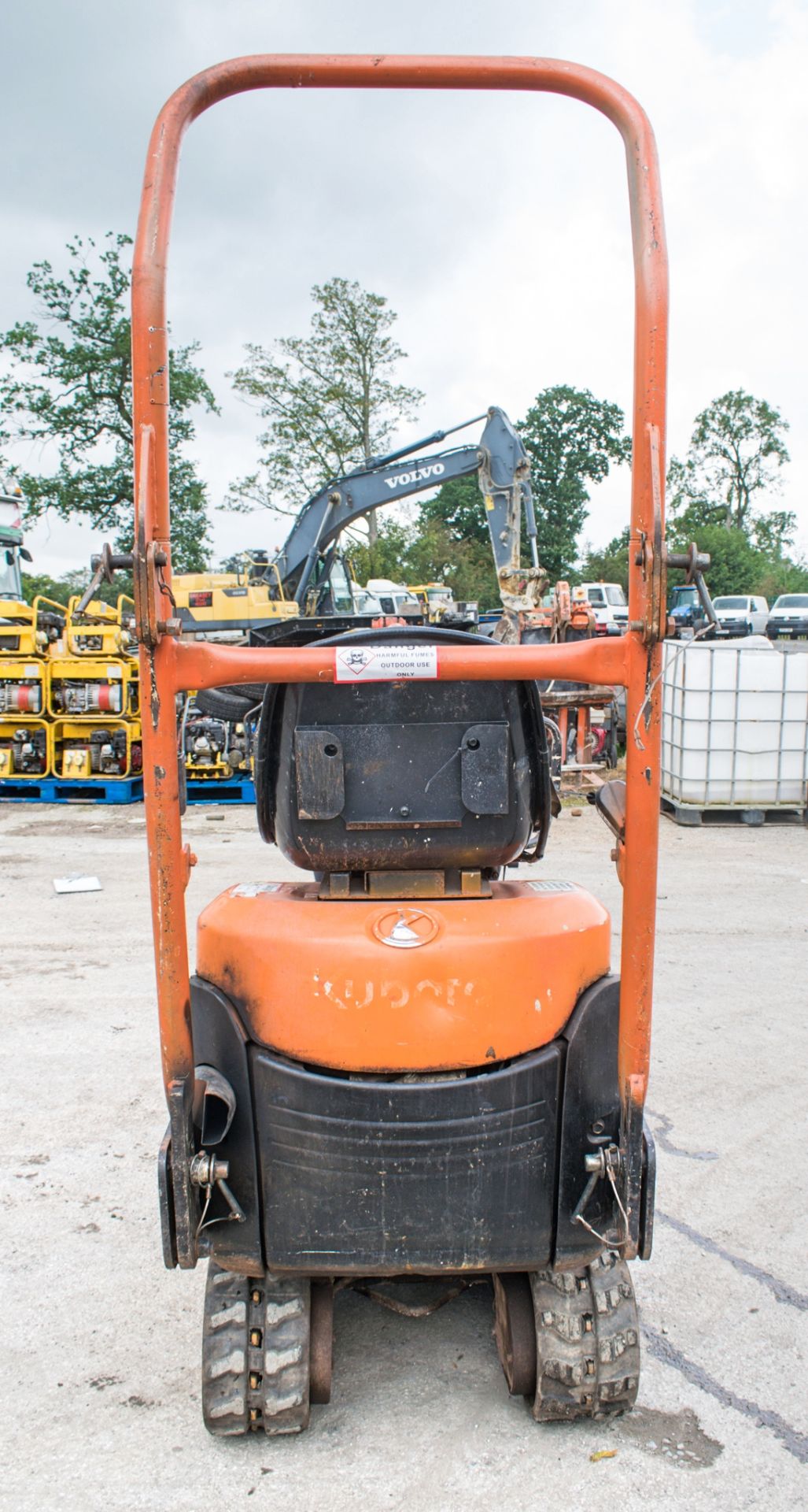 Kubota KX008 0.8 tonne rubber tracked excavator Year: 2004 S/N: 12388 Recorded Hours: 4151 blade, - Image 6 of 12