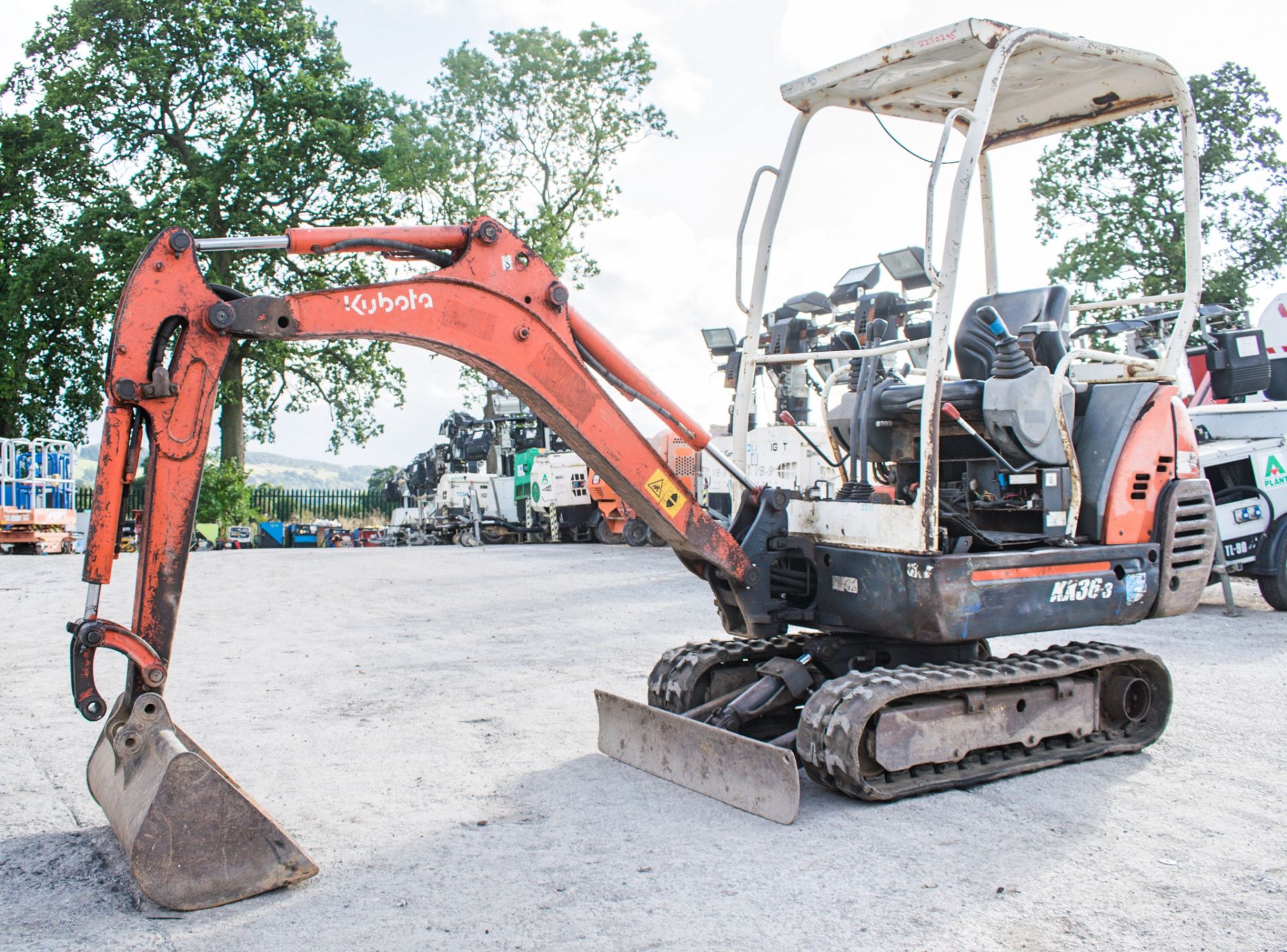 Kubota KX36-3 1.5 tonne rubber tracked excavator Year: 2008 S/N: 2078047 Recorded Hours: 5335