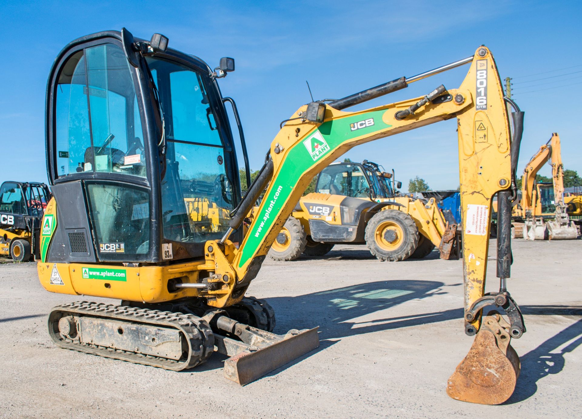 JCB 8016 CTS 1.5 tonne rubber tracked mini excavator Year: 2013 S/N: 2071381 Recorded Hours: 1654 - Image 2 of 15