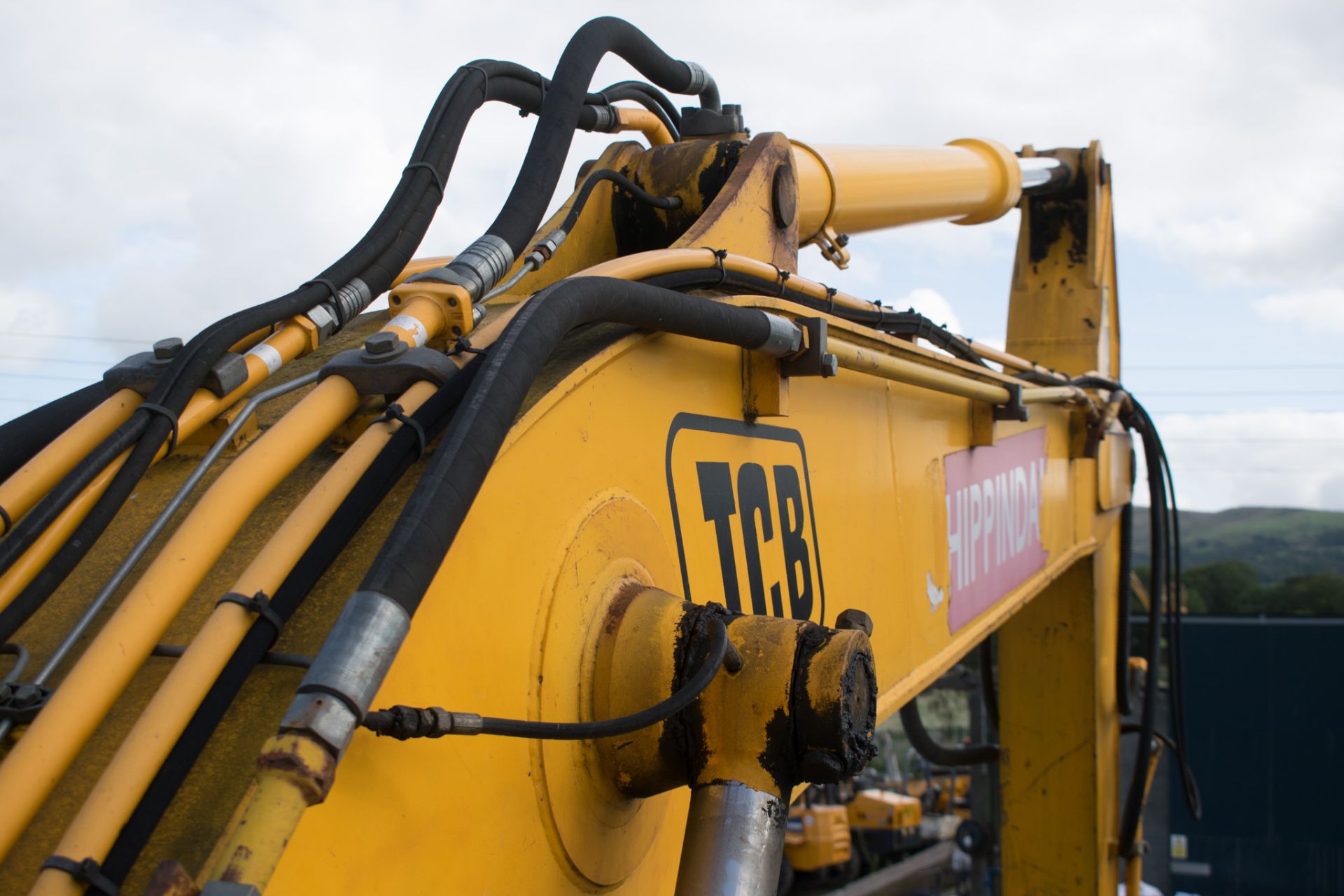 JCB JS220 LC 22 tonne steel tracked excavator Year: 2008 S/N: 81611097 Recorded hours: 7160 Complete - Image 17 of 18