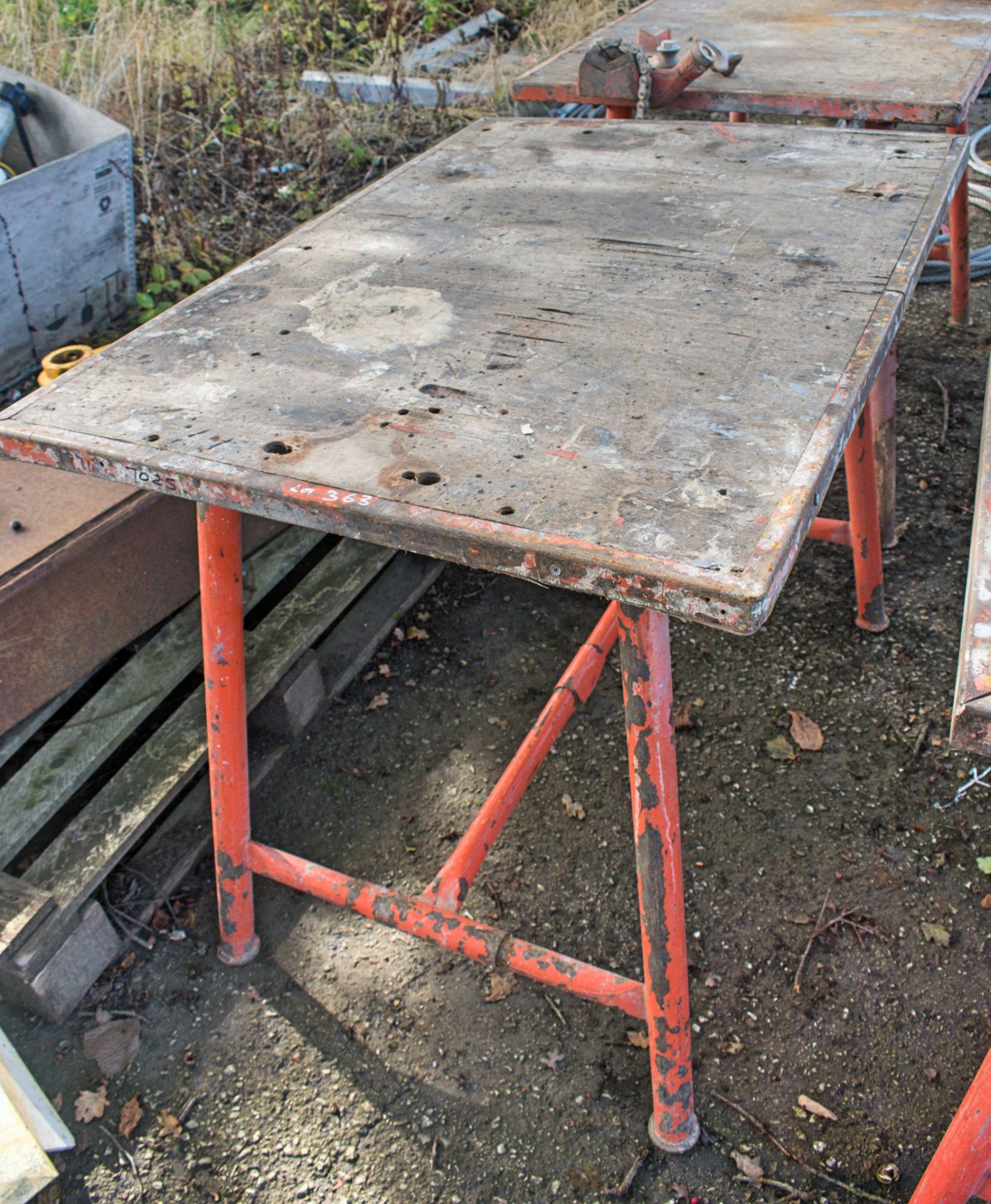 Collapsible steel site bench