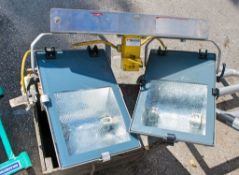 110 volt twin head site light Complete with carry box