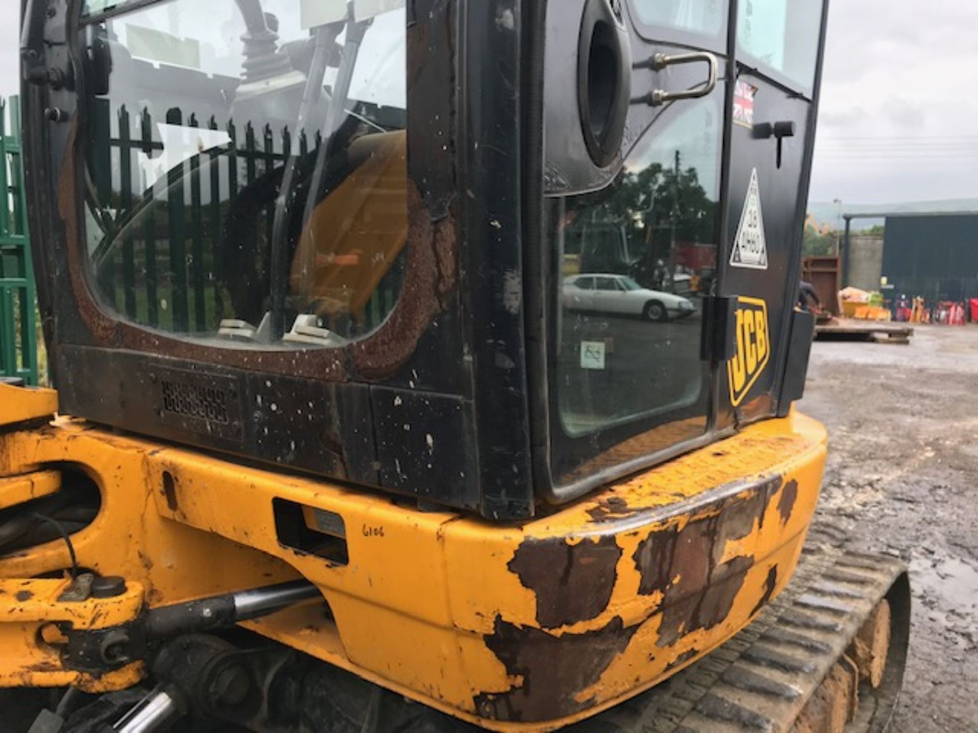 JCB 8025 ZTS 2.6 tonne rubber tracked zero tail swing mini excavator Year: 2013 S/N: 02226106 - Image 12 of 18