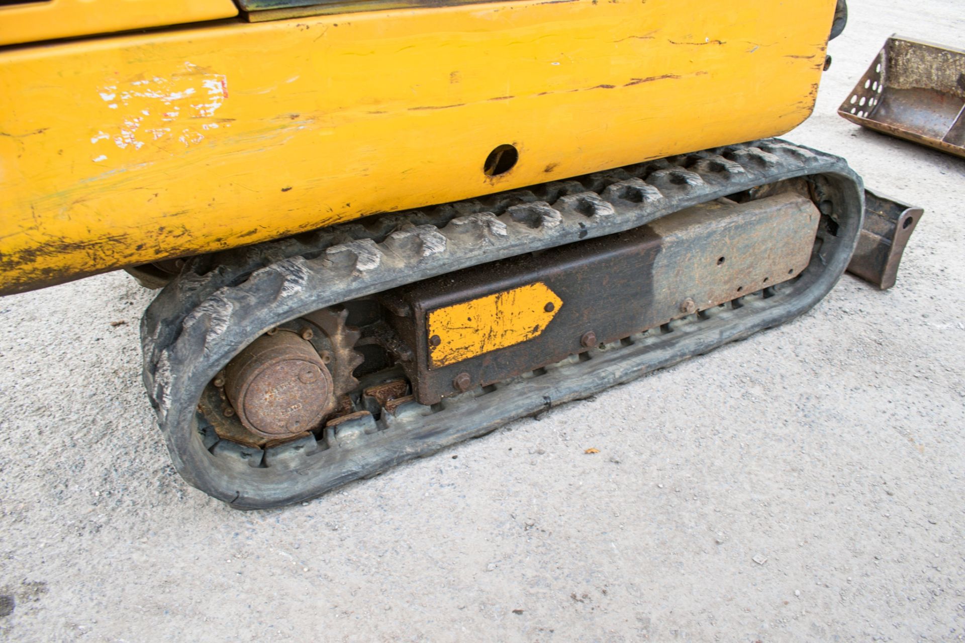 JCB 8015 1.5 tonne rubber tracked mini excavator Year: 2004 S/N: 1020825 Recorded Hours: 3032 - Bild 8 aus 12