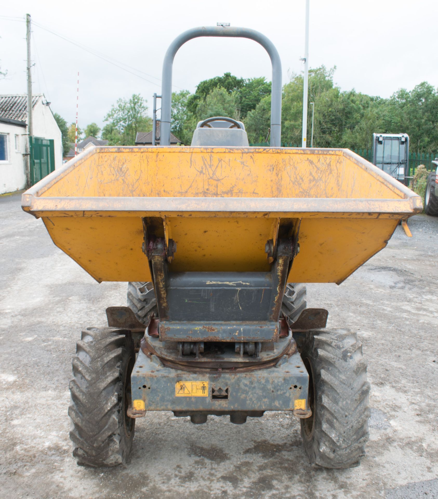 TEREX TA2SE high tip swivel skip dumper Year: 2010 S/N: 3MP1594 Recorded hours: hour clock not - Image 6 of 13