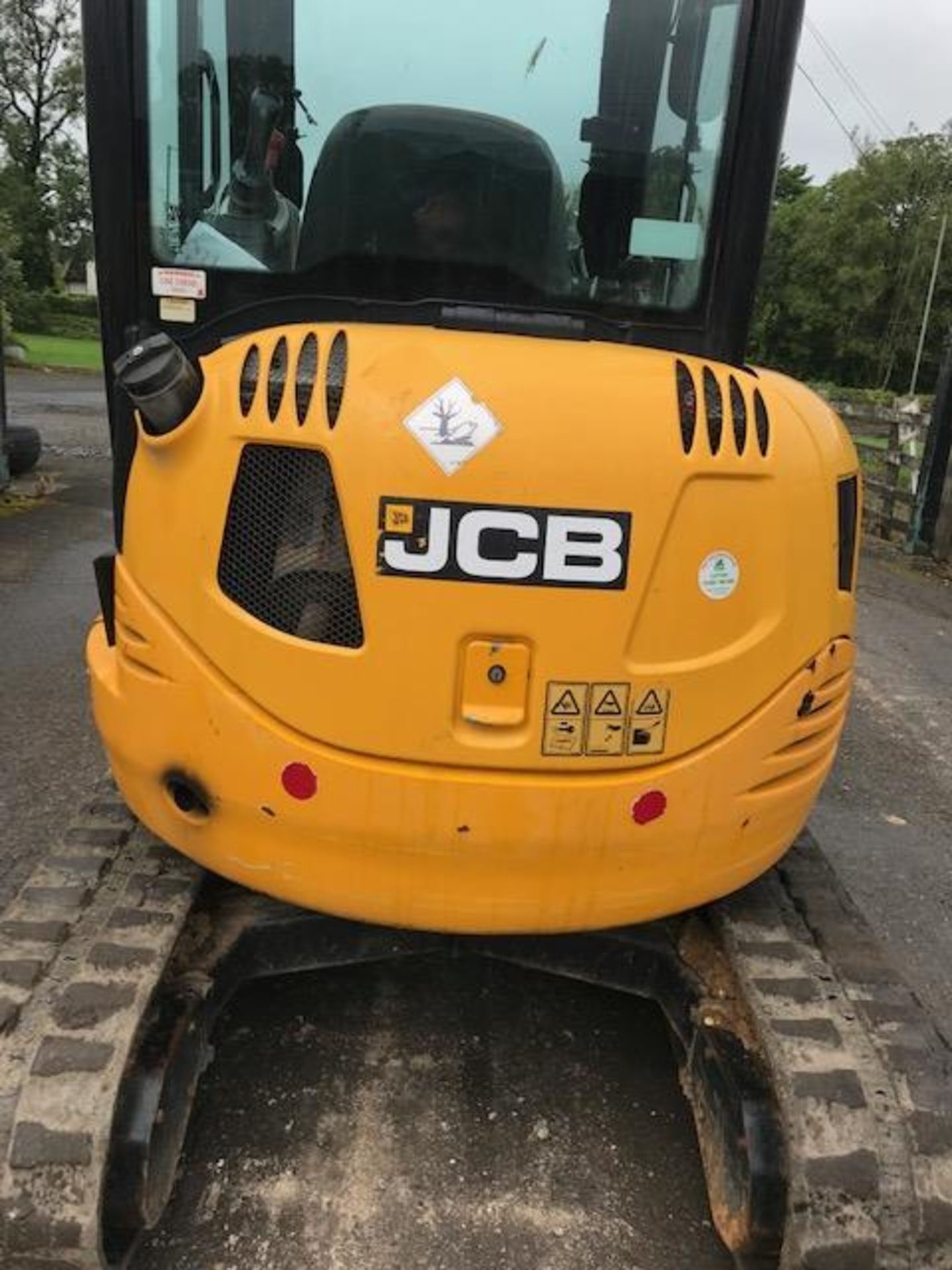 JCB 8025 ZTS 2.6 tonne rubber tracked zero tail swing mini excavator Year: 2013 S/N: 02226106 - Image 13 of 18