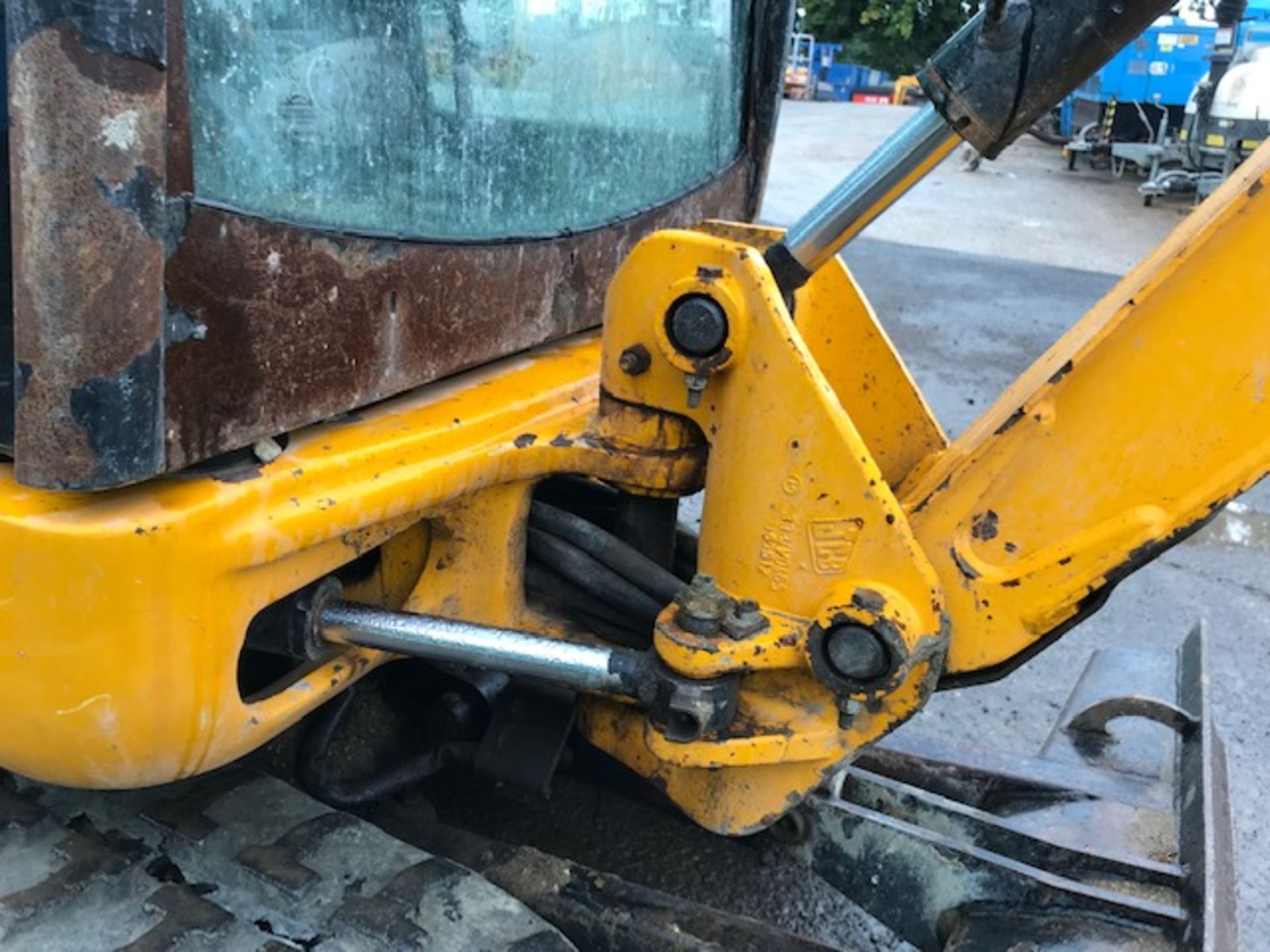 JCB 8016 1.5 tonne rubber tracked mini excavator  Year: 2013 S/N: 2071351 Recorded Hours: 1480 c/w - Image 5 of 18