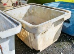 Plastic mortar tub