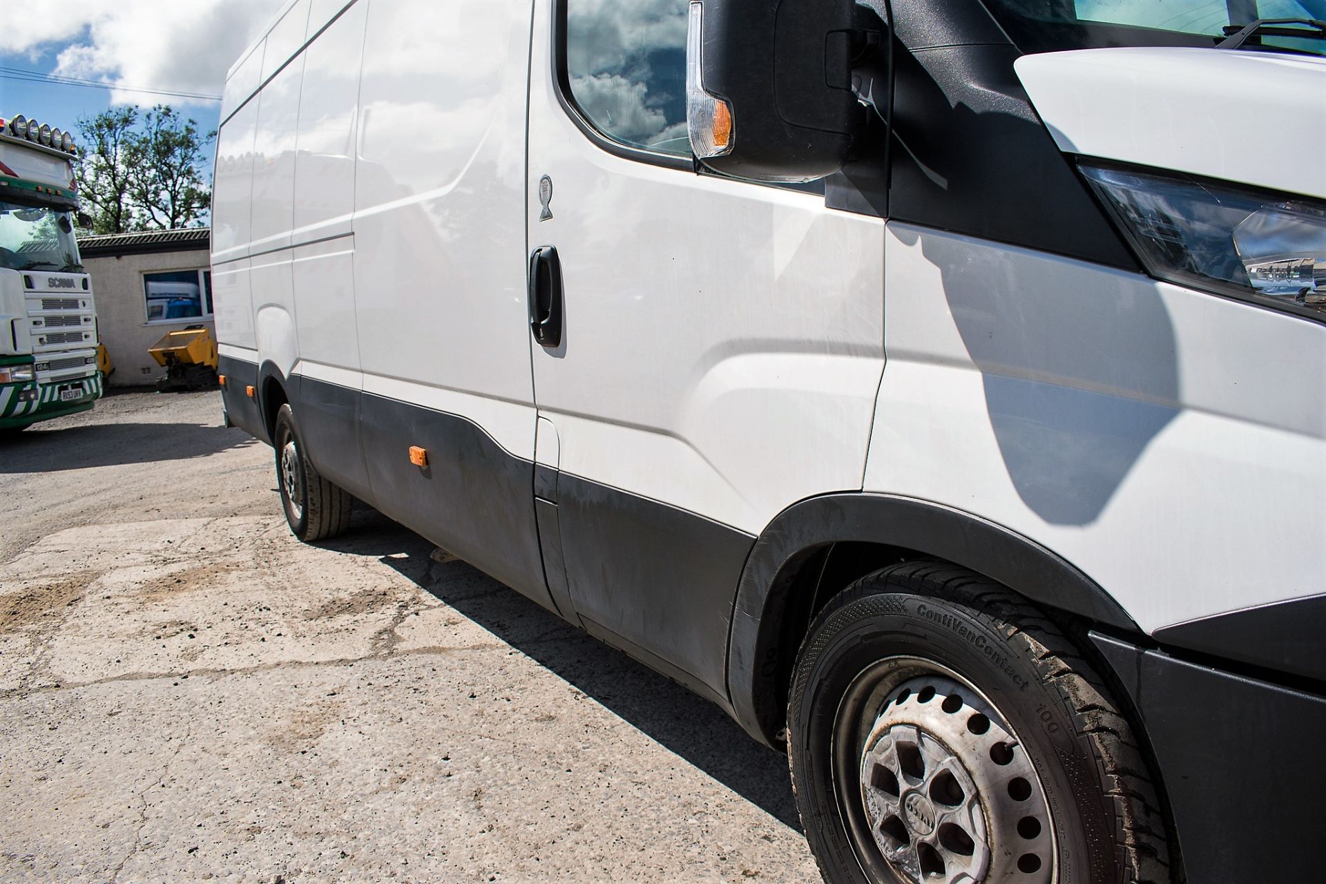 IVECO DAILY 35 S17 XLWB refrigerated diesel panel van Registration Number: RX16MPV Date of first - Image 8 of 13