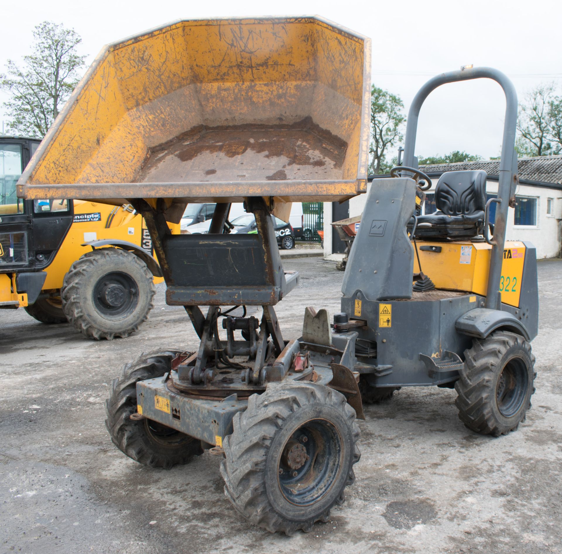 TEREX TA2SE high tip swivel skip dumper Year: 2010 S/N: 3MP1594 Recorded hours: hour clock not - Image 11 of 13