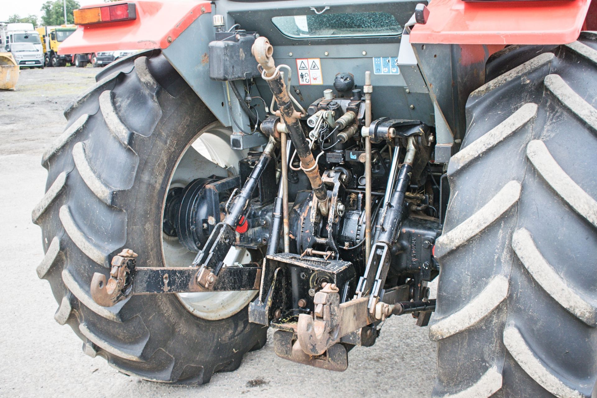 Massey Ferguson 4255 tractor Year: 2001 Recorded Hours: 4934 - Image 9 of 14