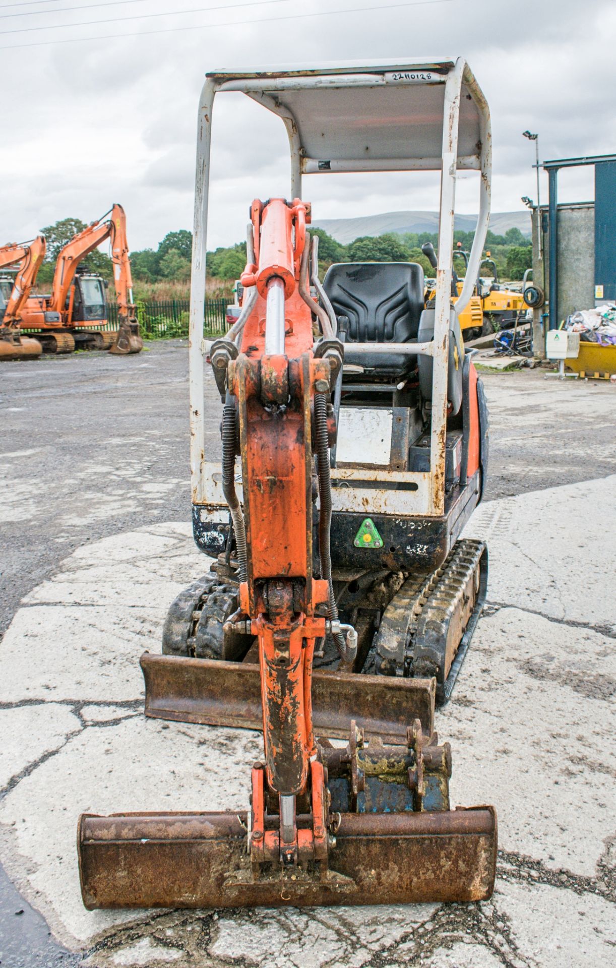 Kubota KX36-2 1.5 tonne rubber tracked mini excavator Year: 2004 S/N: Z059058 Recorded Hours: 3367 - Image 5 of 13