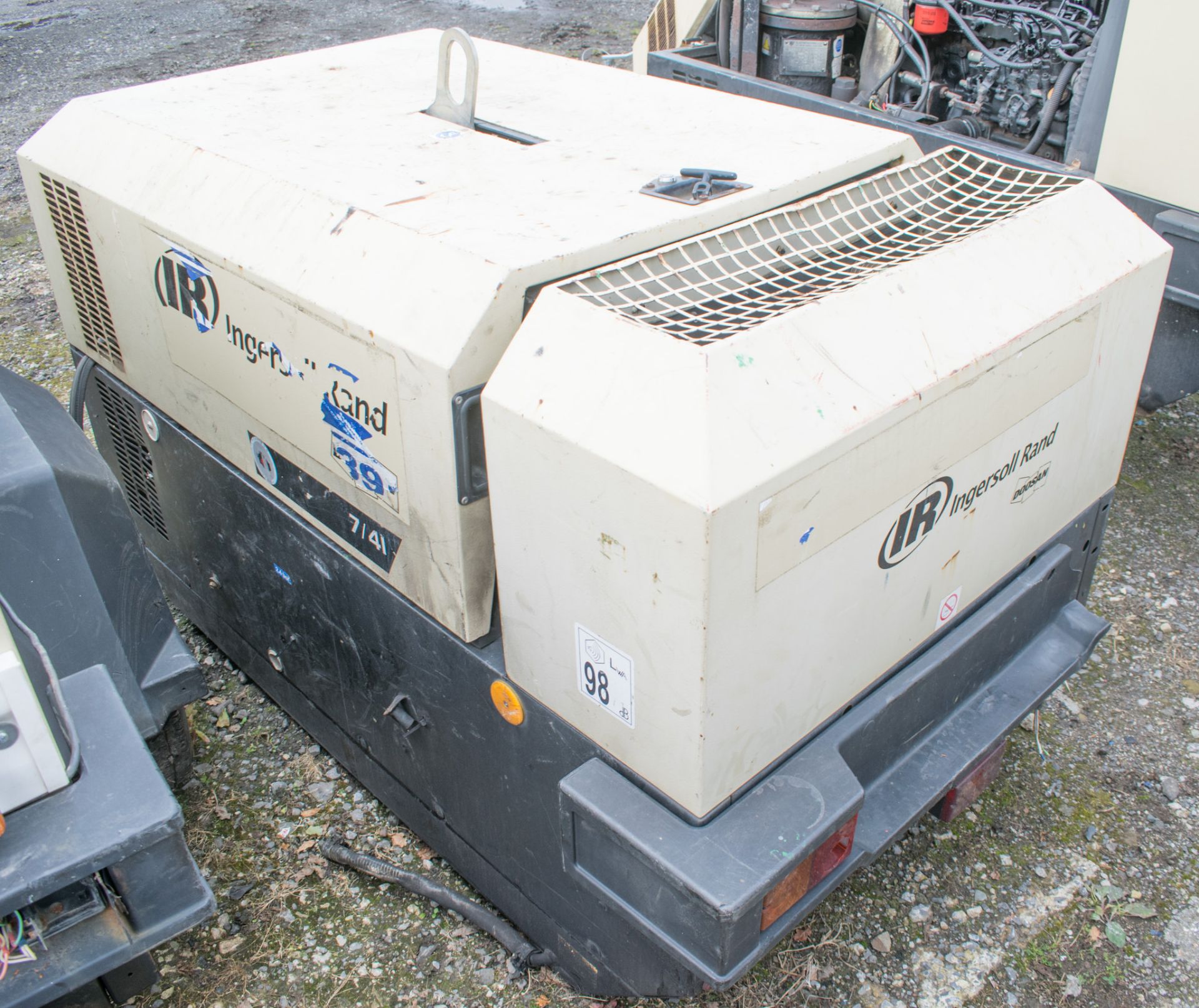 INGERSOLL RAND 7/41 Diesel driven static air compressor/genair Year: 2010 S/N: 426748 Recorded - Image 2 of 4