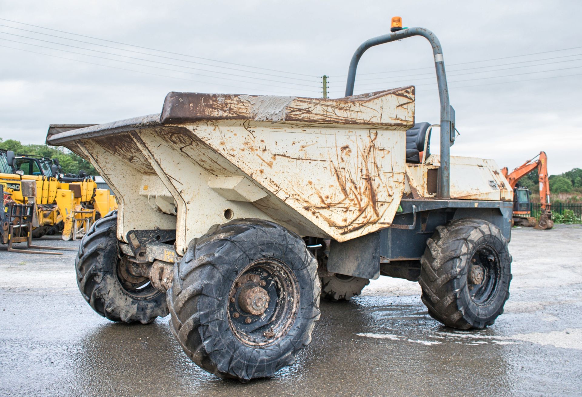 Benford Terex 6 tonne straight skip dumper Year: 2006 S/N: E601FJ103 Recorded Hours: Not