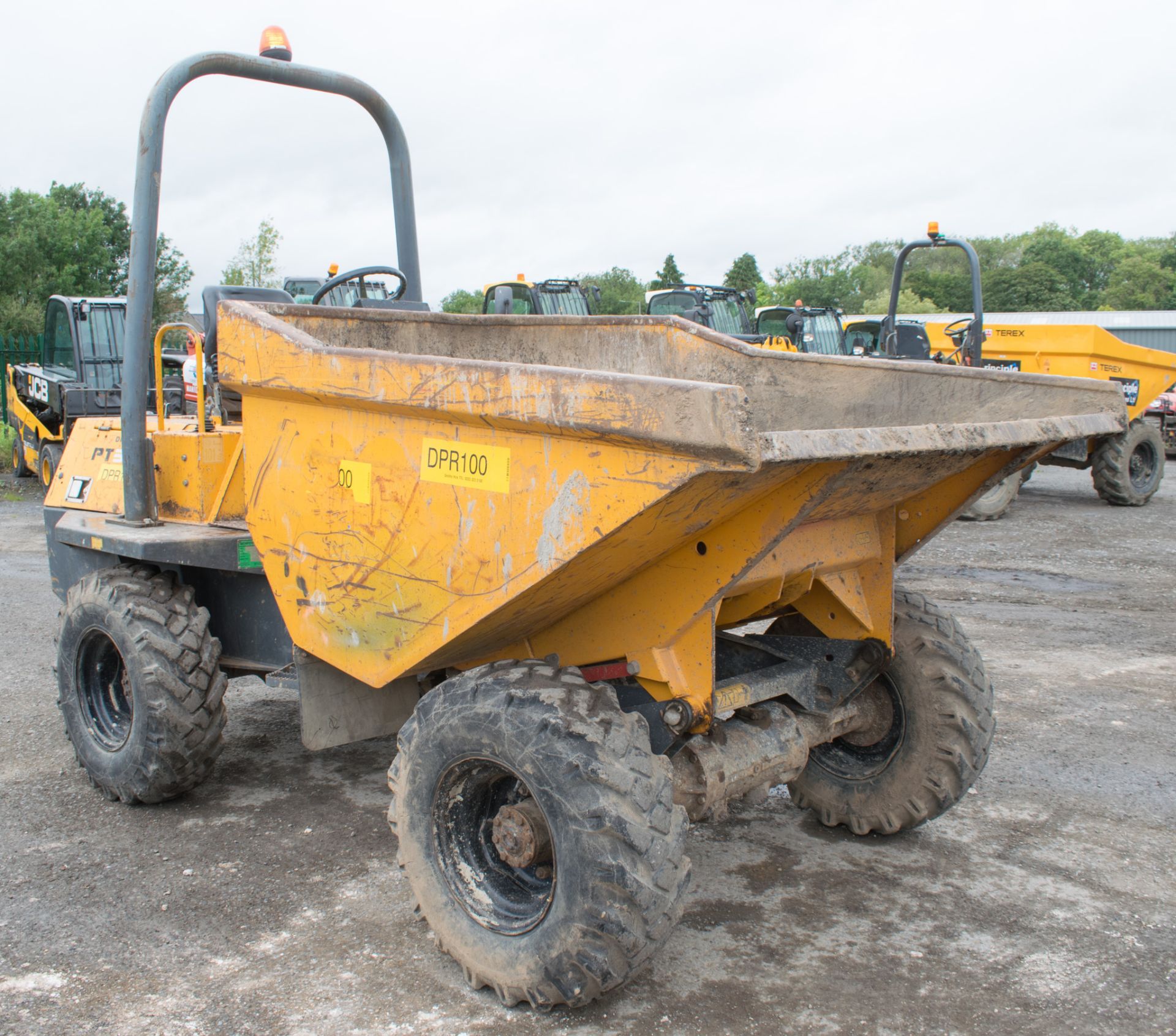 Terex 3 tonne straight skip dumper  Year: 2007 S/N: E703ER074 Recorded Hours:  DPR100 - Image 5 of 13