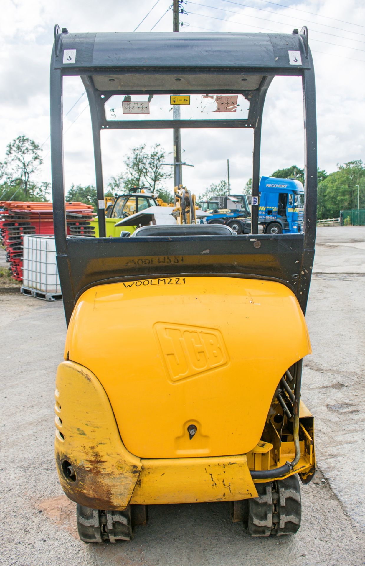 JCB 8015 1.5 tonne rubber tracked mini excavator Year: 2004 S/N: 1020938 Recorded Hours: 3541 - Bild 6 aus 12