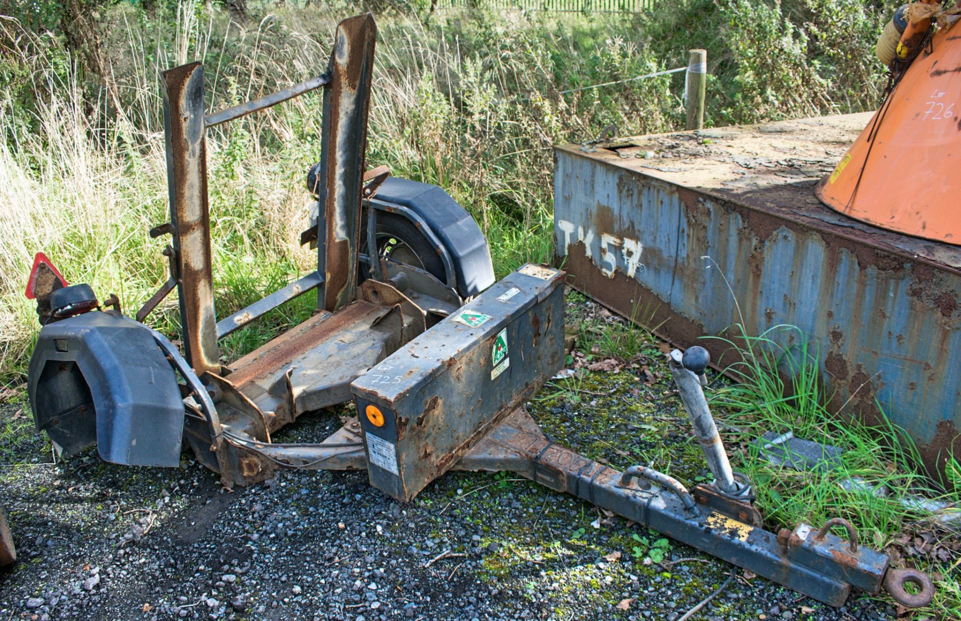 Pedestrian roller trailer  ** wheel missing* A730211