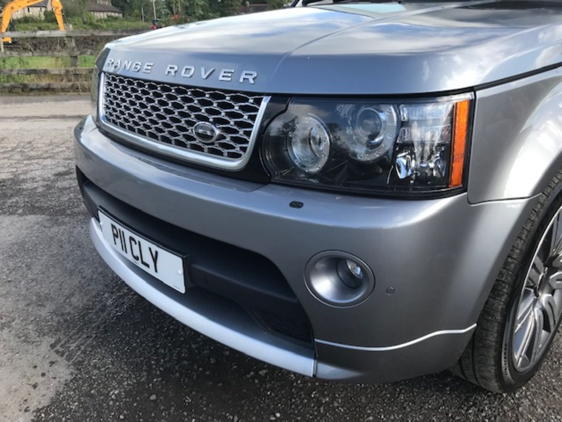 LAND ROVER RANGE ROVER SPORT 5.0 V8 Supercharged Autobiography petrol sport utility vehicle  Reg No: - Image 14 of 27