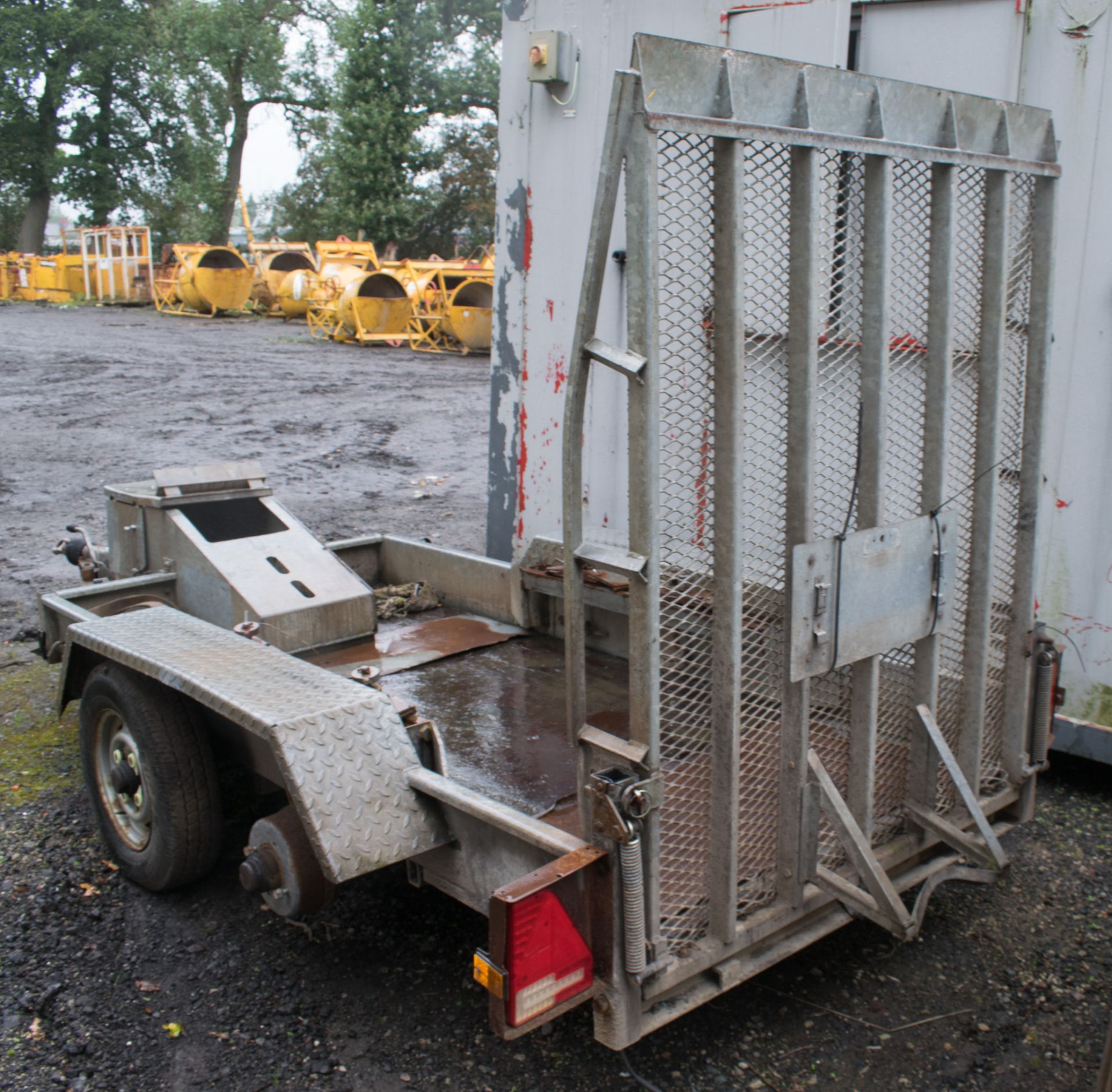 INDESPENSION tandem axle mini digger trailer *rear wheel missing* - Image 2 of 2