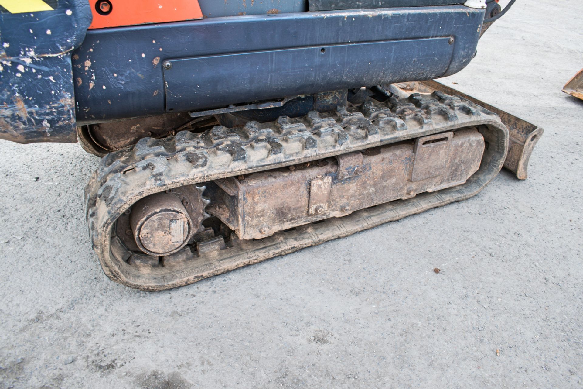 Kubota KX36-2 1.5 tonne rubber tracked excavator Year: 2003 S/N: 7058558 Recorded Hours: 3929 - Image 8 of 12